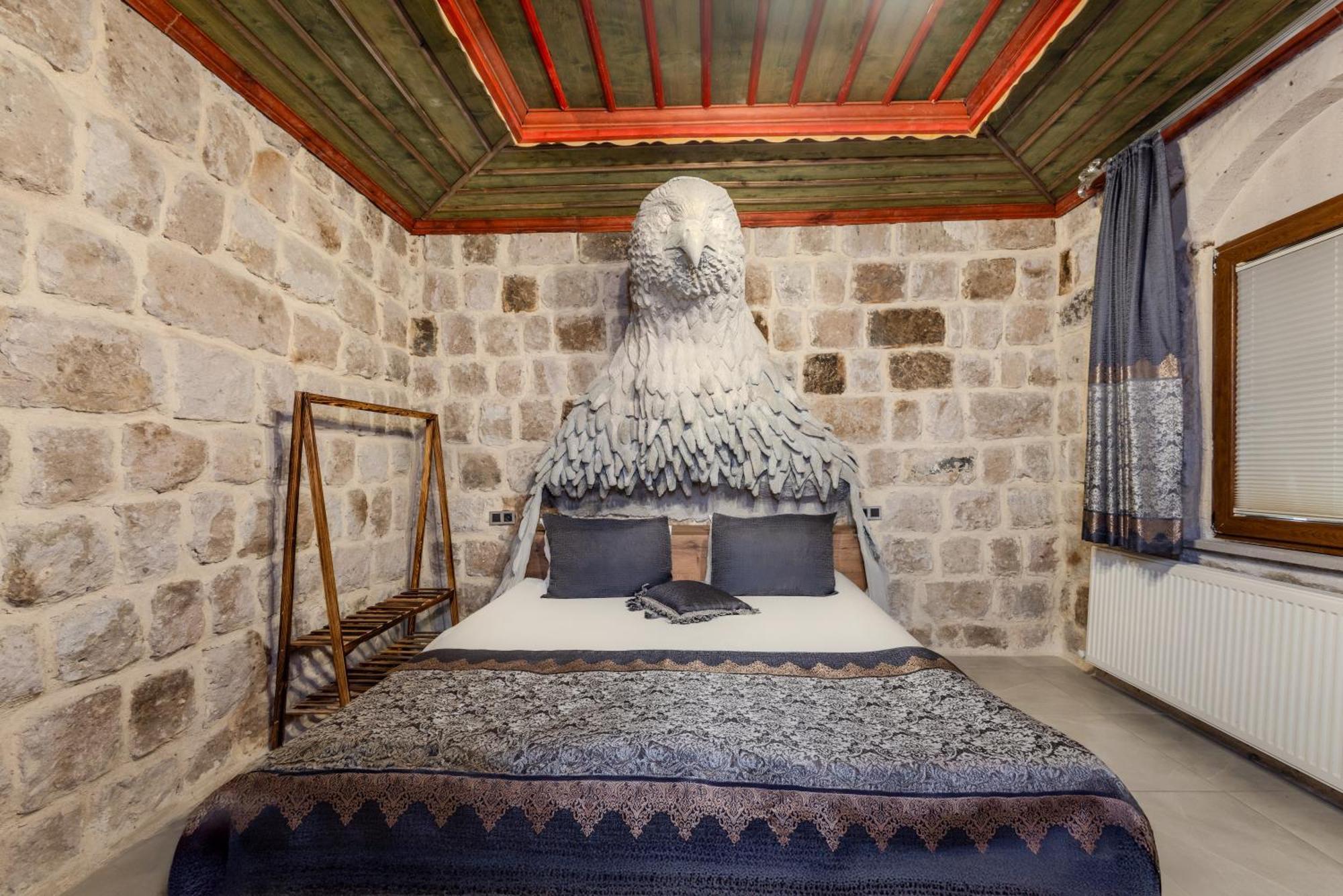 Queen Room with Spa Bath