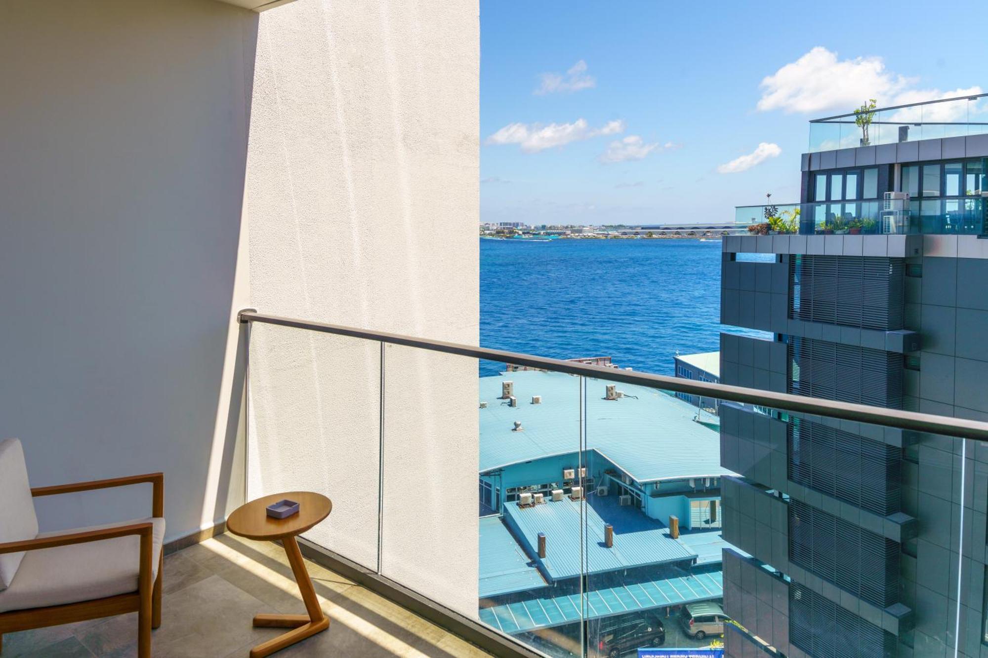 Superior Ocean View (Free Airport Transfer)