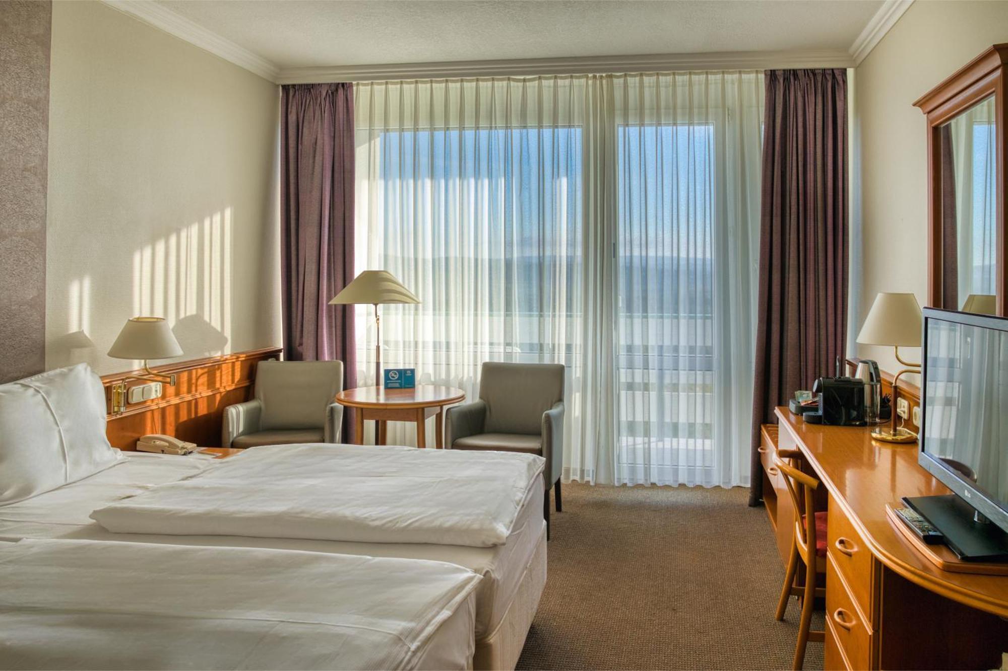 Superior Double Room with Park View and with Wellness and Fitness Access