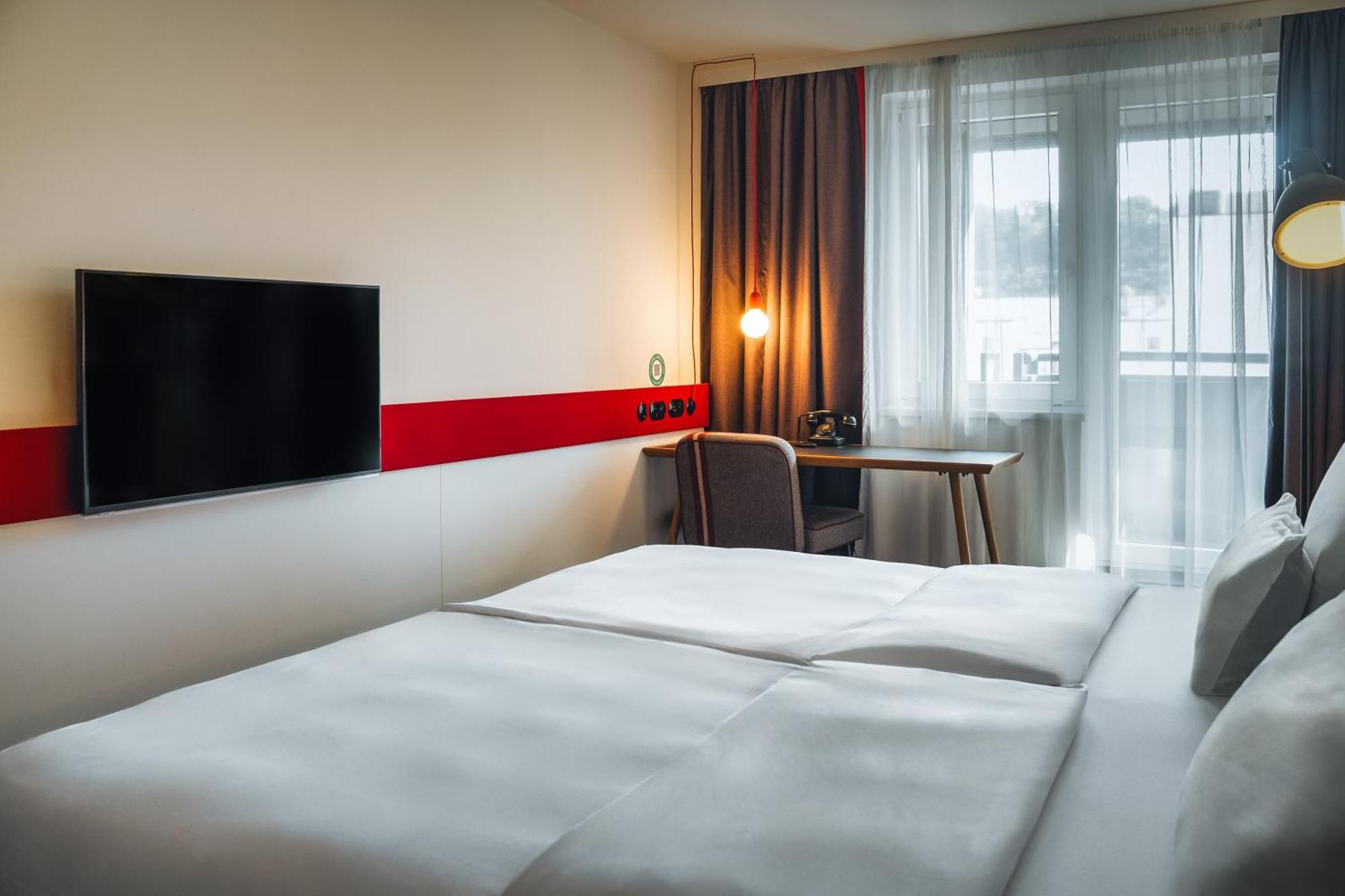 Double or Twin Room with Balcony