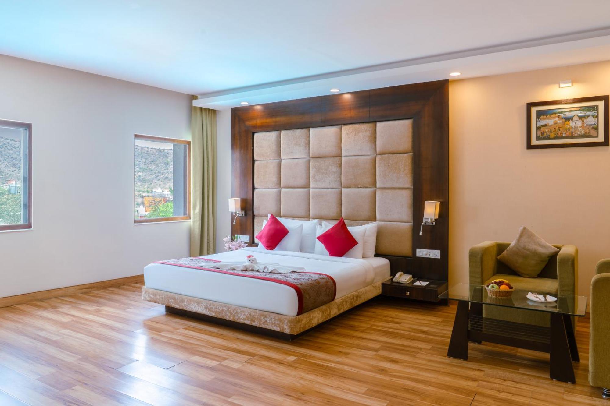 King Room with Mountain View
