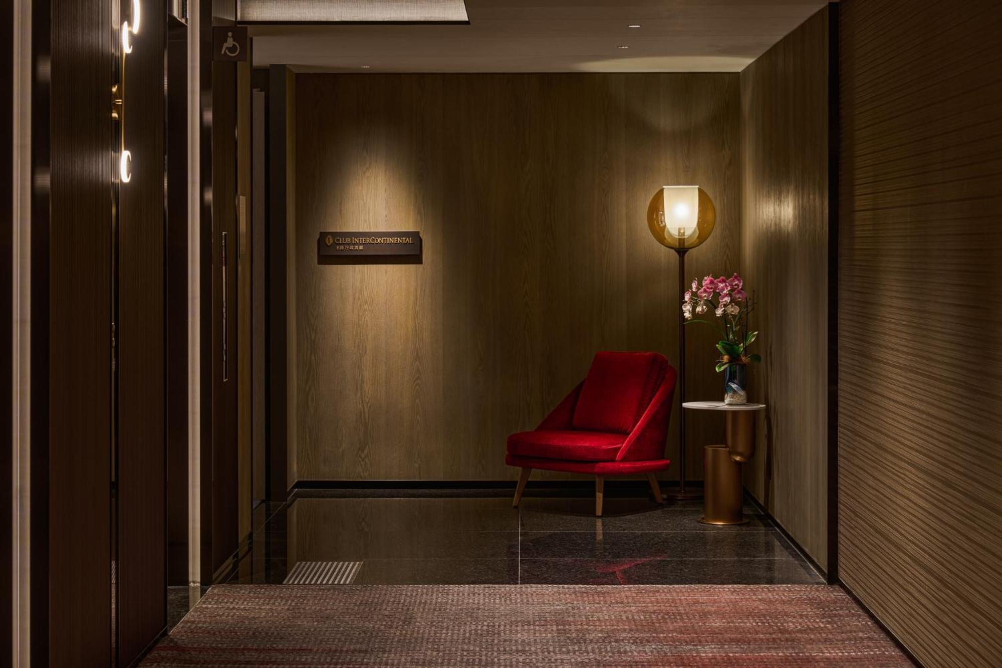 Midtown Suite