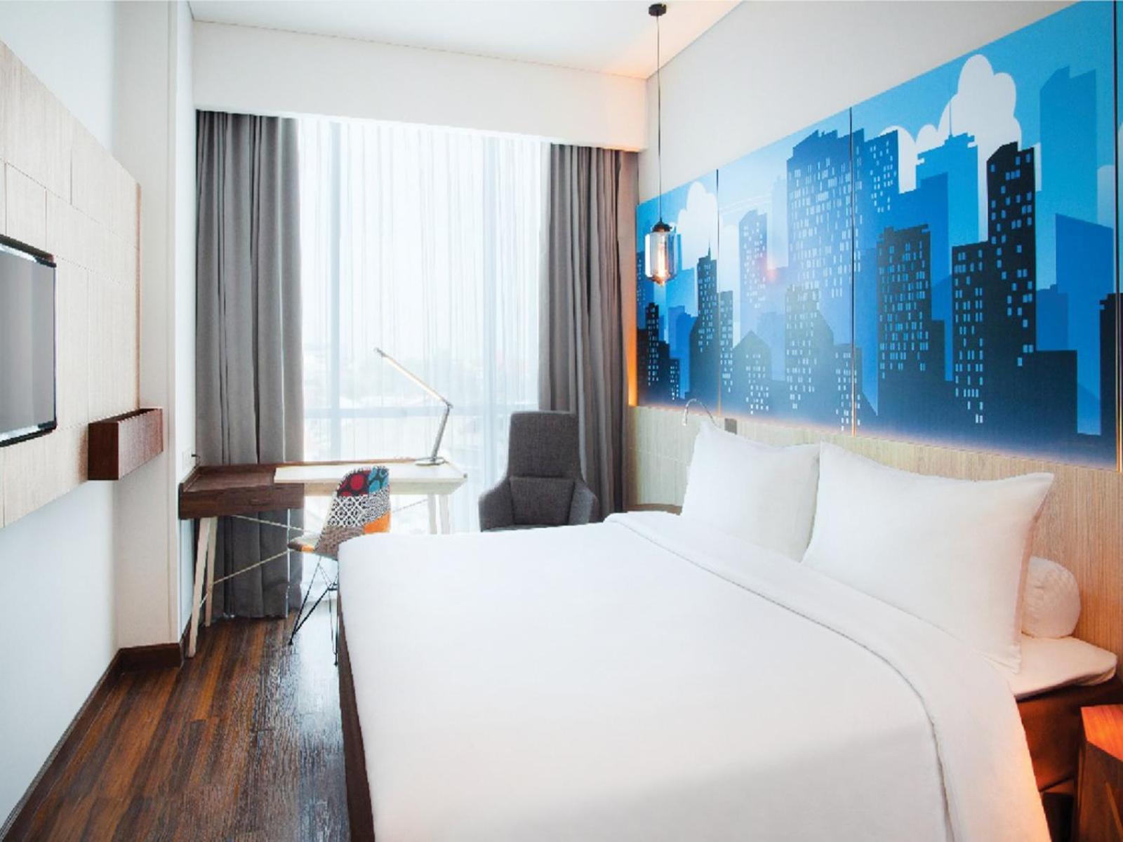 Deluxe King Room