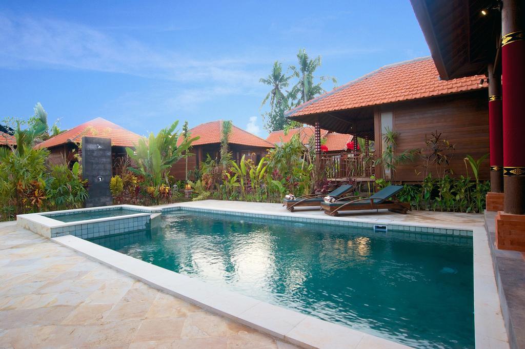 Suite with Garden View