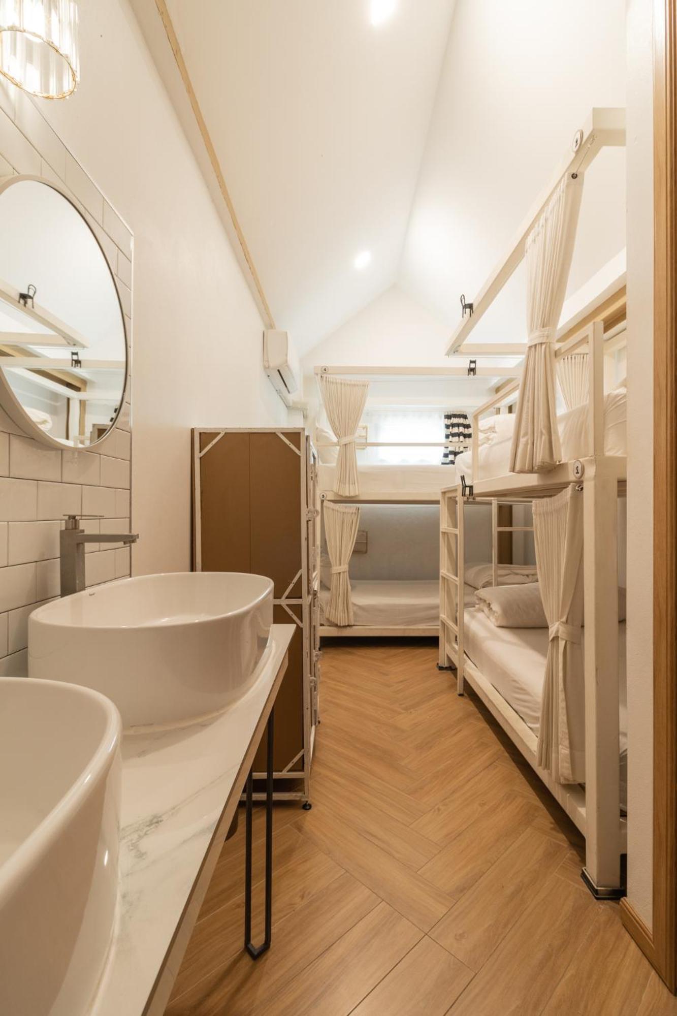 Bed in 4-Bed Mixed Dormitory Room