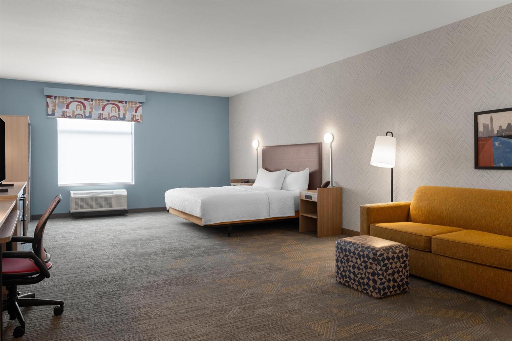 King Studio Suite with Accessible Tub - Mobility Access