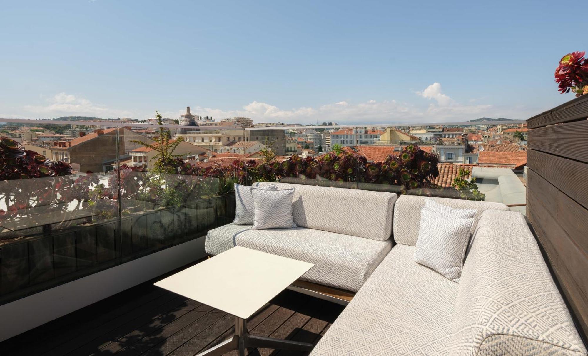 Panoramic Terrace Suite
