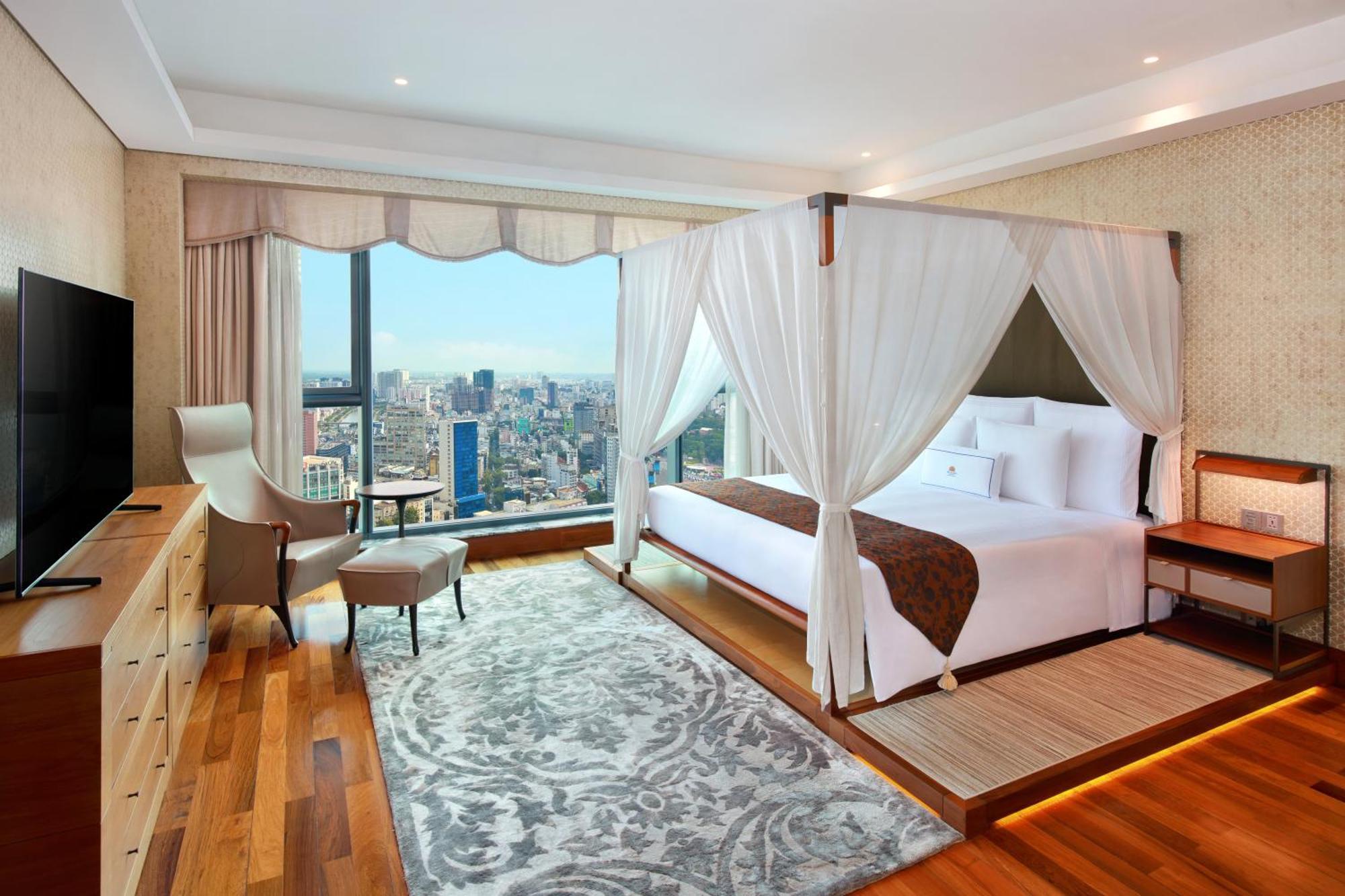 Designer Suite Two-way Airport Transfer Executive Lounge Access,1695329042:JPEG