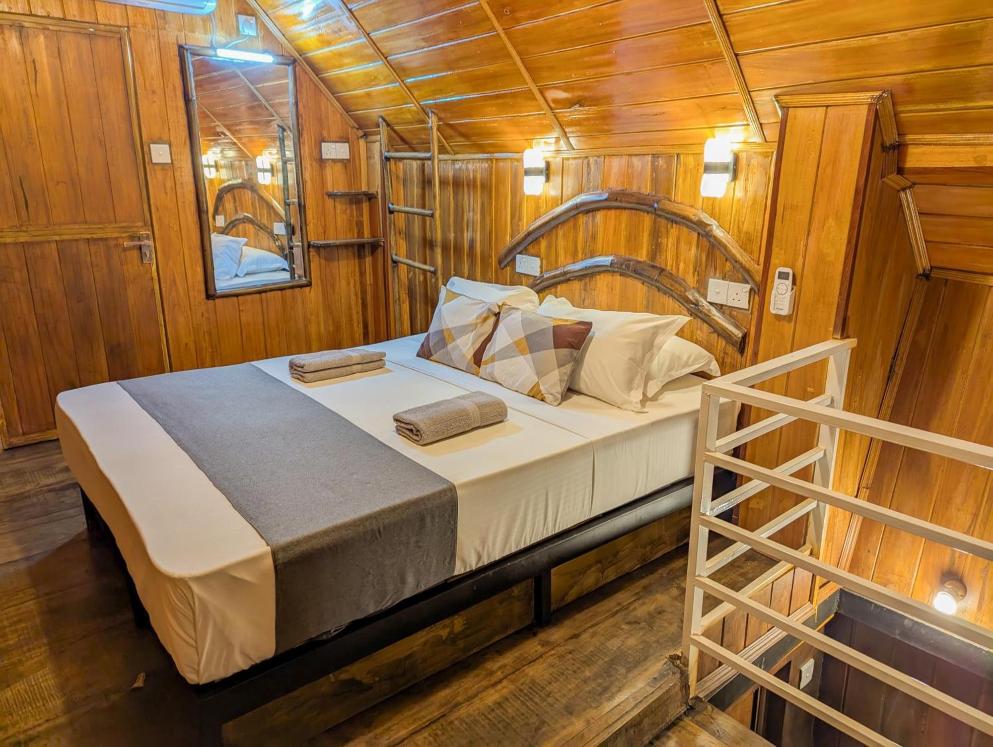 Double Room with Lake View