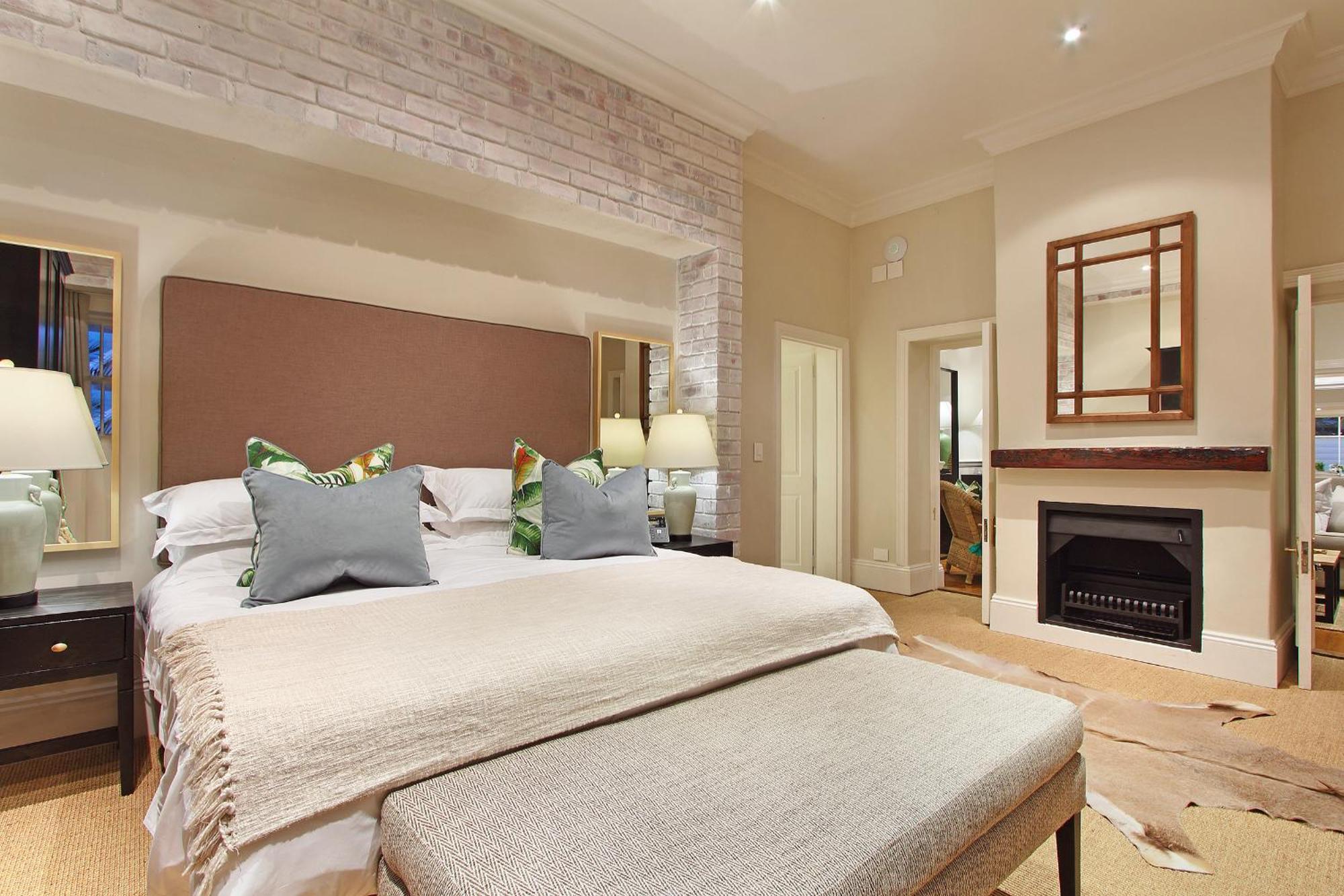 Luxury Room 1