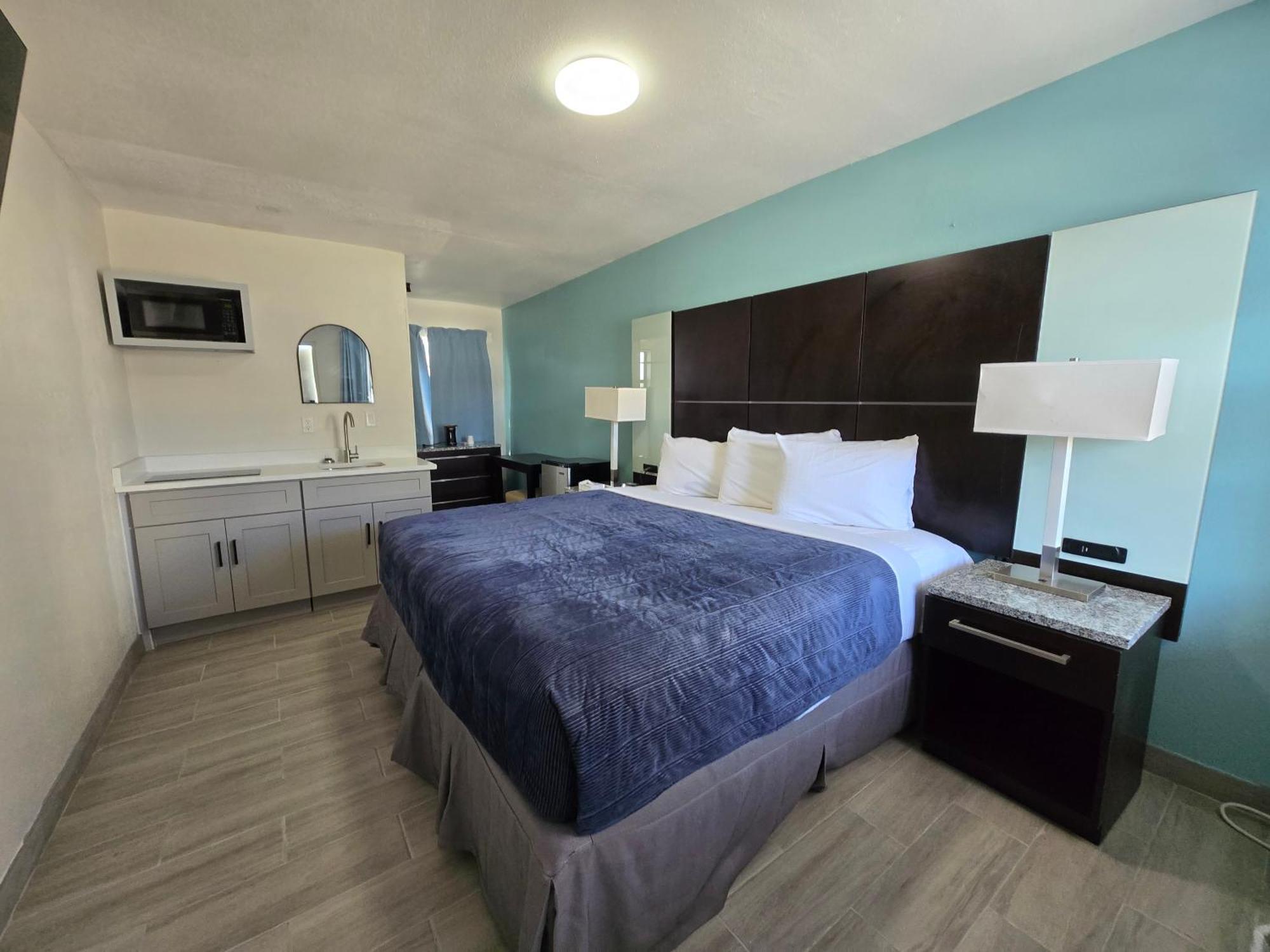Queen Room
