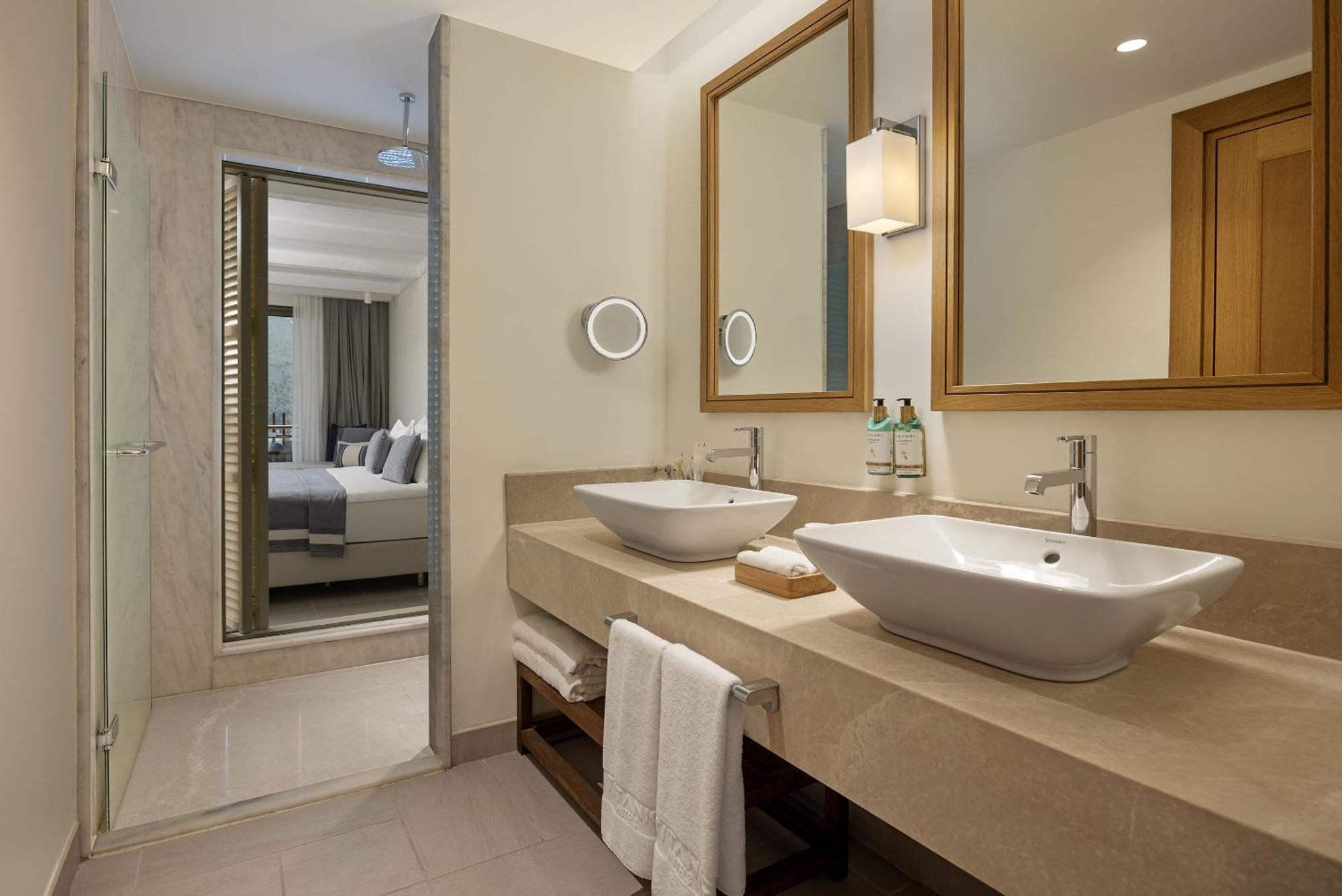 Superior Sea View Room 12+
