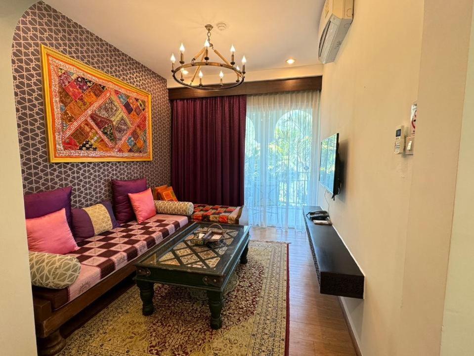 Large Twin Room