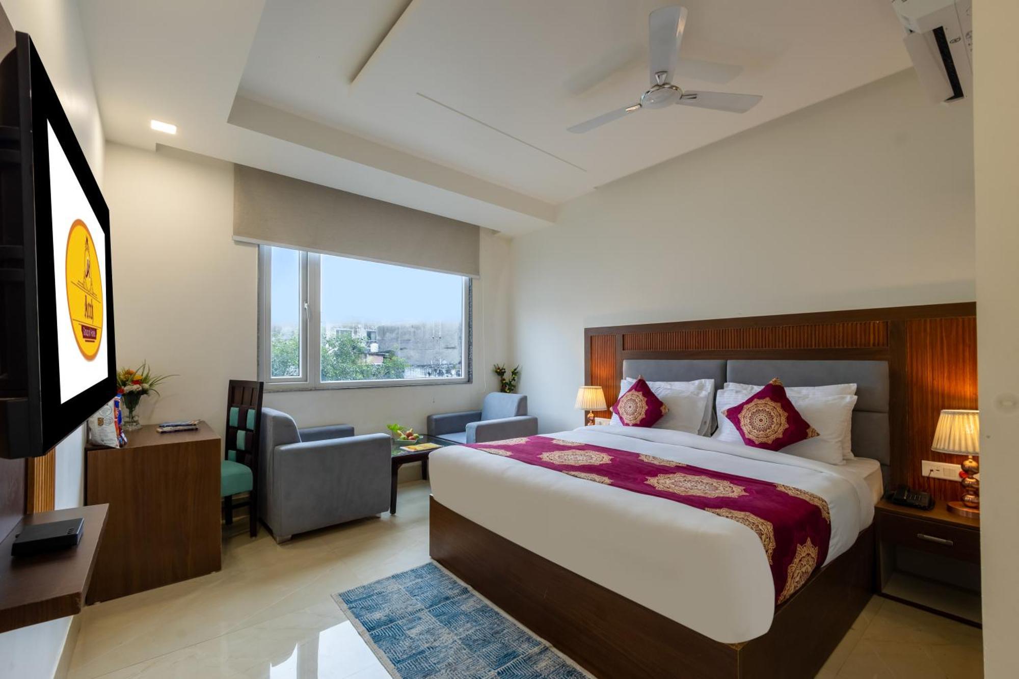 Executive Room with 10% discount on food and soft beverage