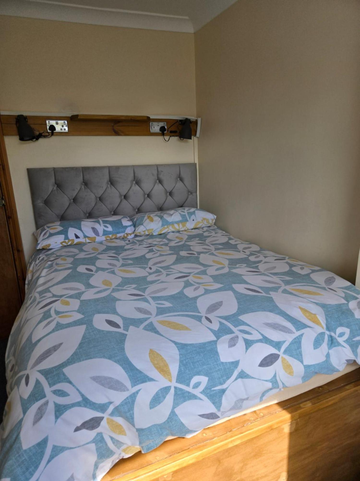 Standard Double Room with Shared Bathroom