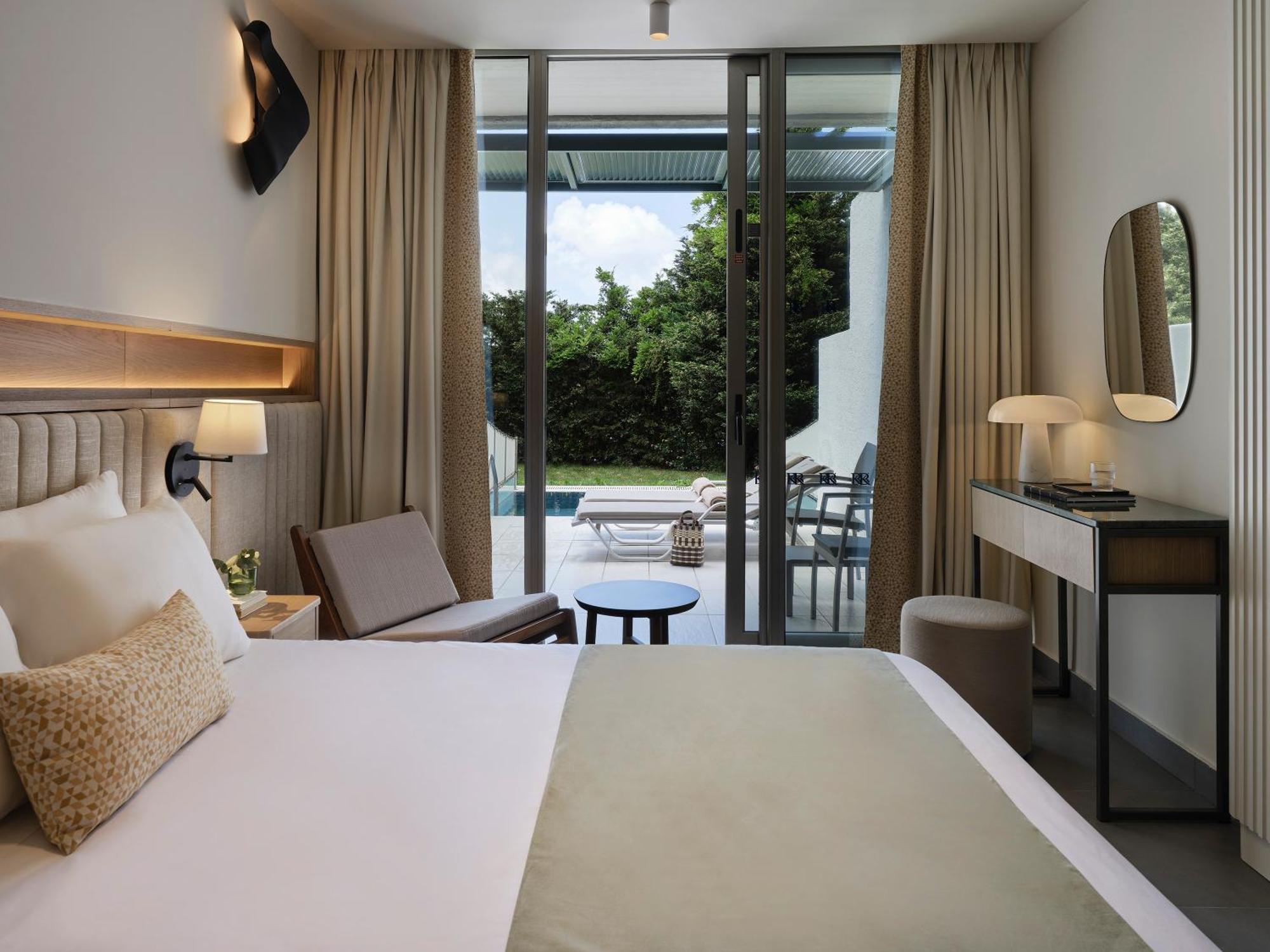 Double Room with Garden View and Private Pool - Main Building