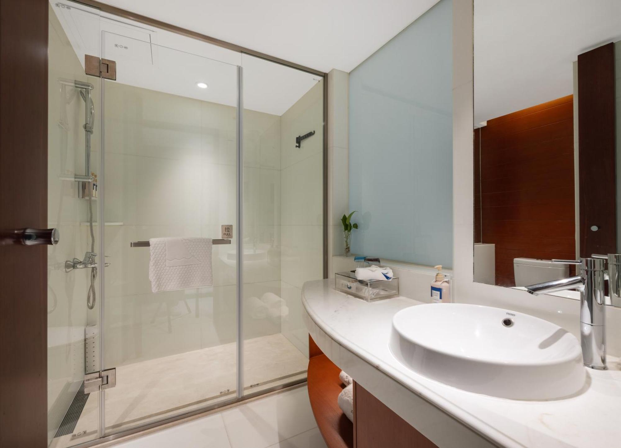 Ocean Smart Room