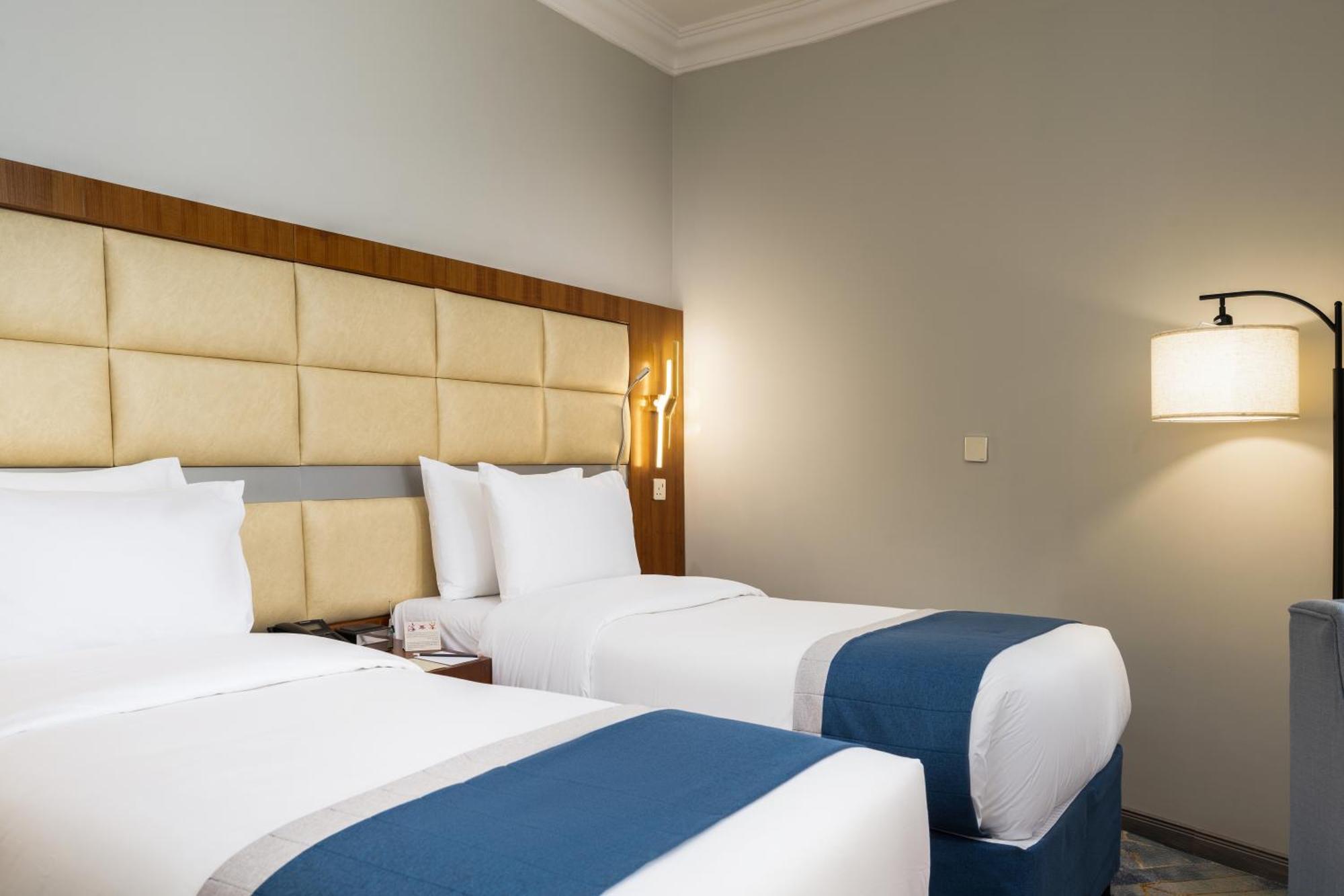 Twin Room with View