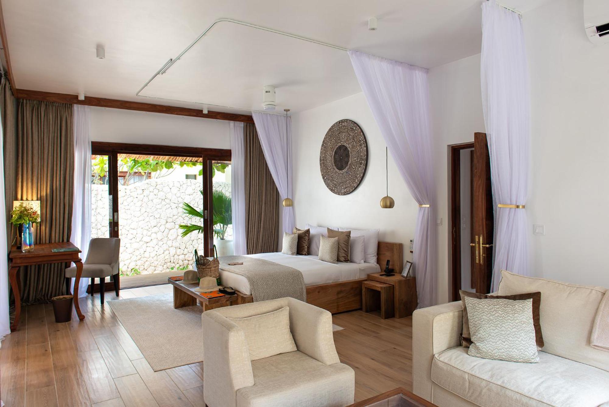 Garden Villa with Private Hot Tub