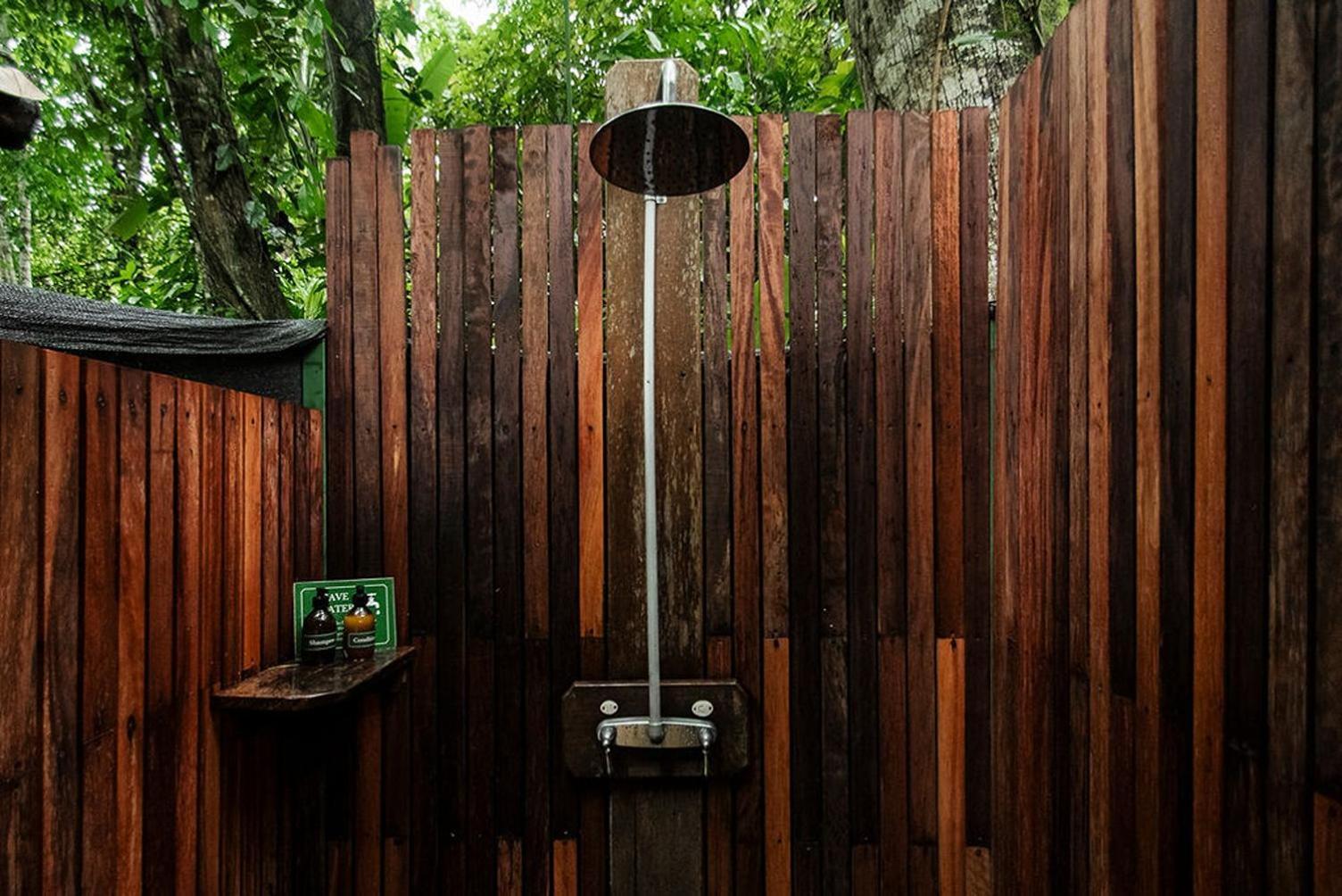 Glamping Tent – Jules Verne