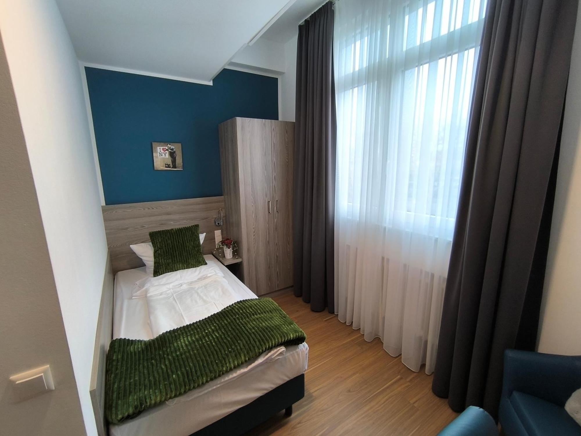 Economy Single Room