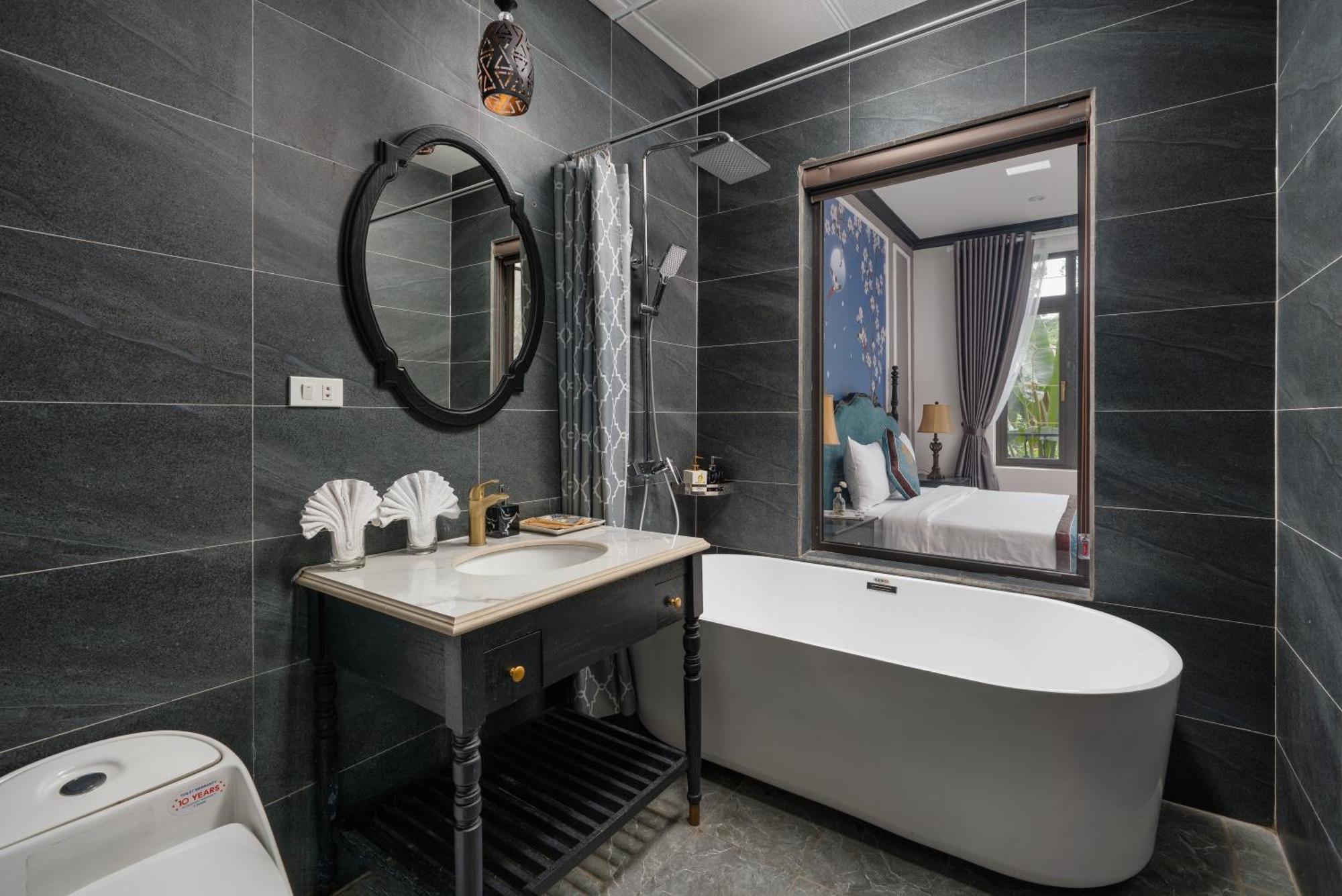 Deluxe Double Room with Bath