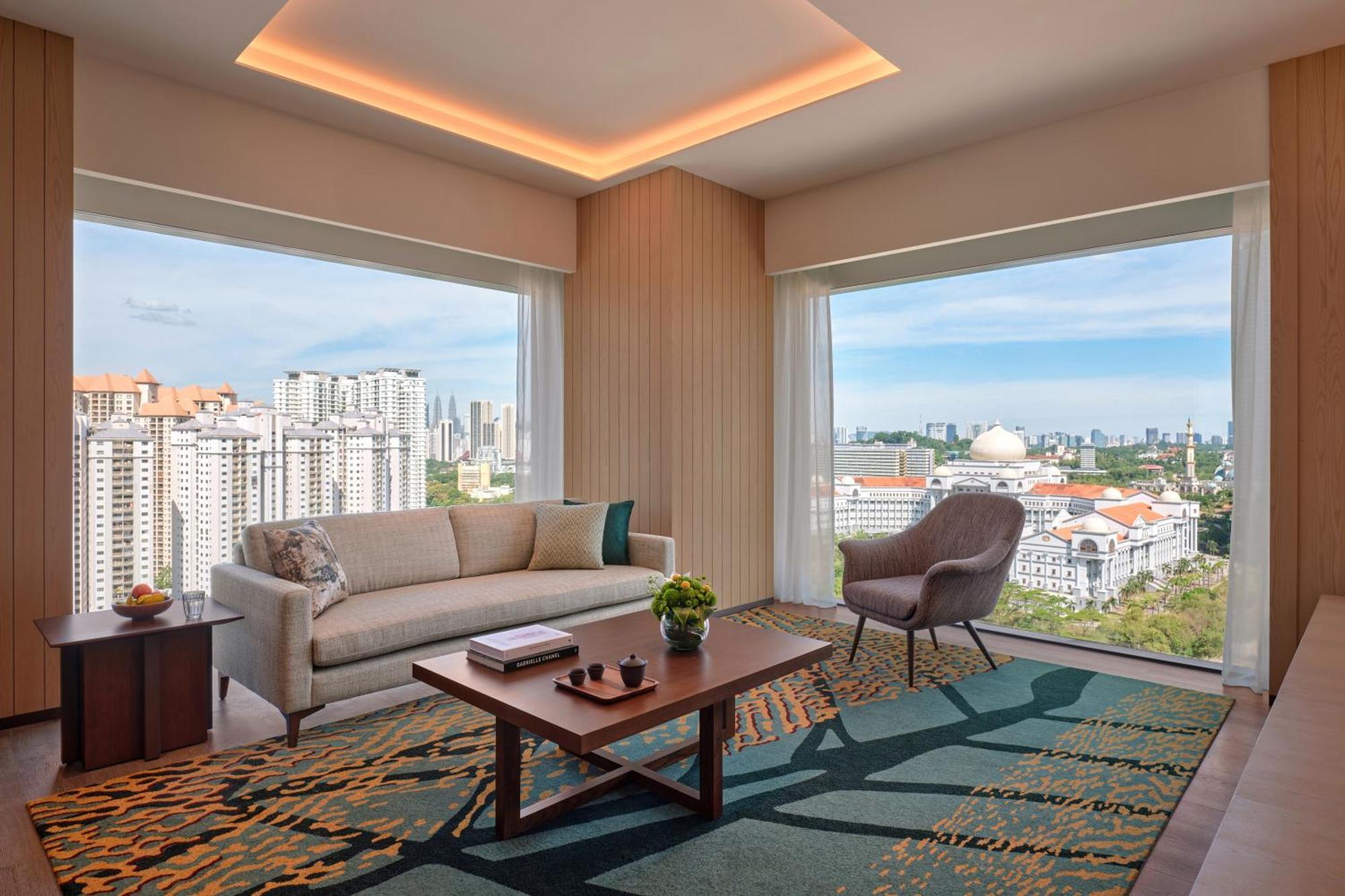 Regency Suite with View