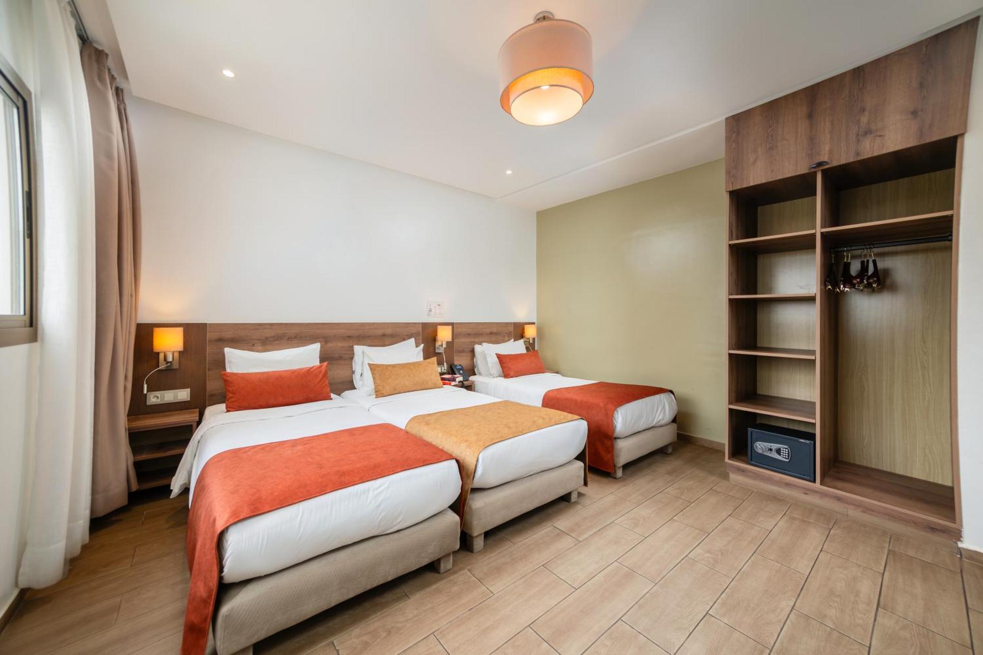 Triple Room