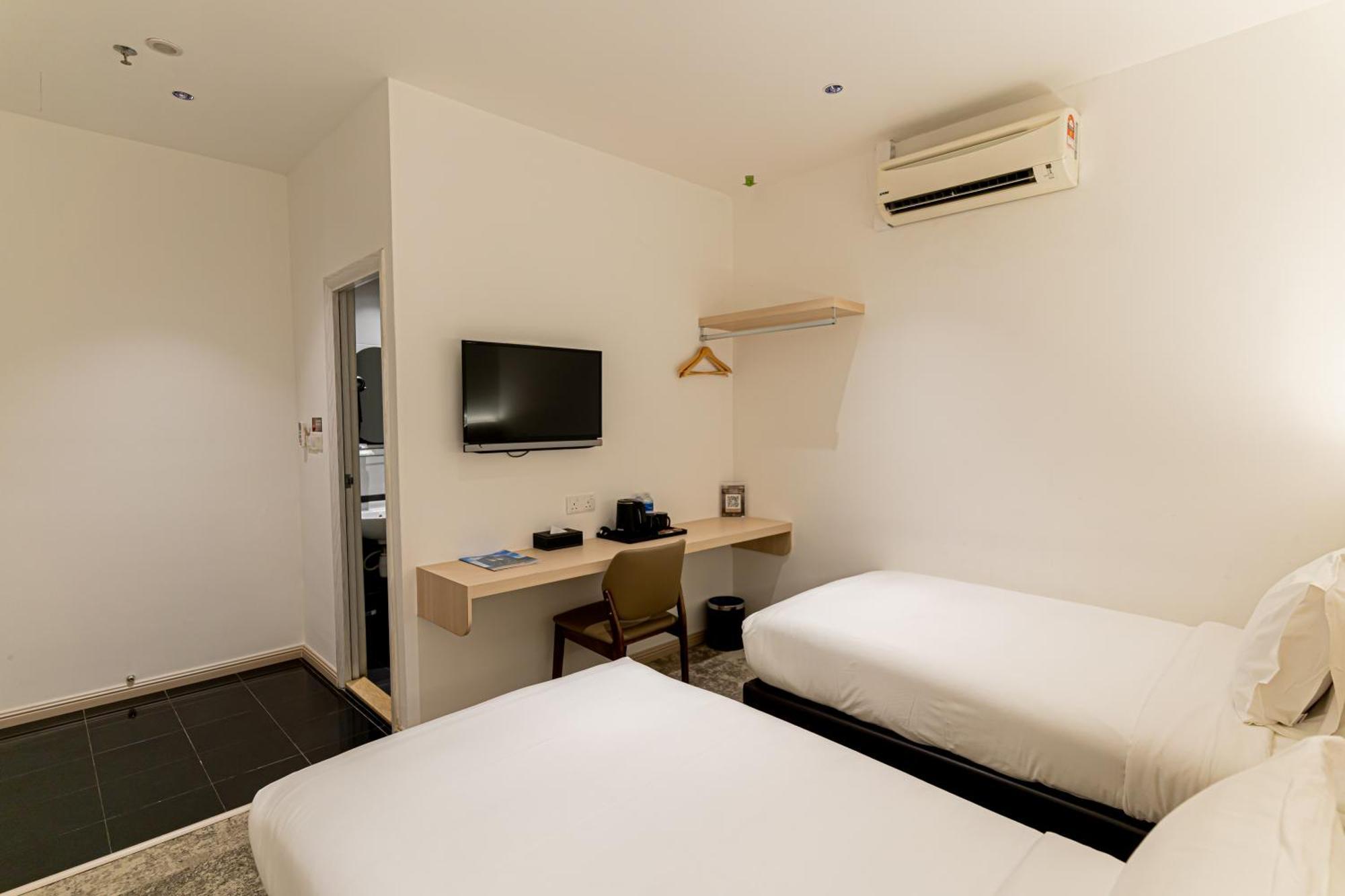 Sakura Twin Room - Smoking Room
