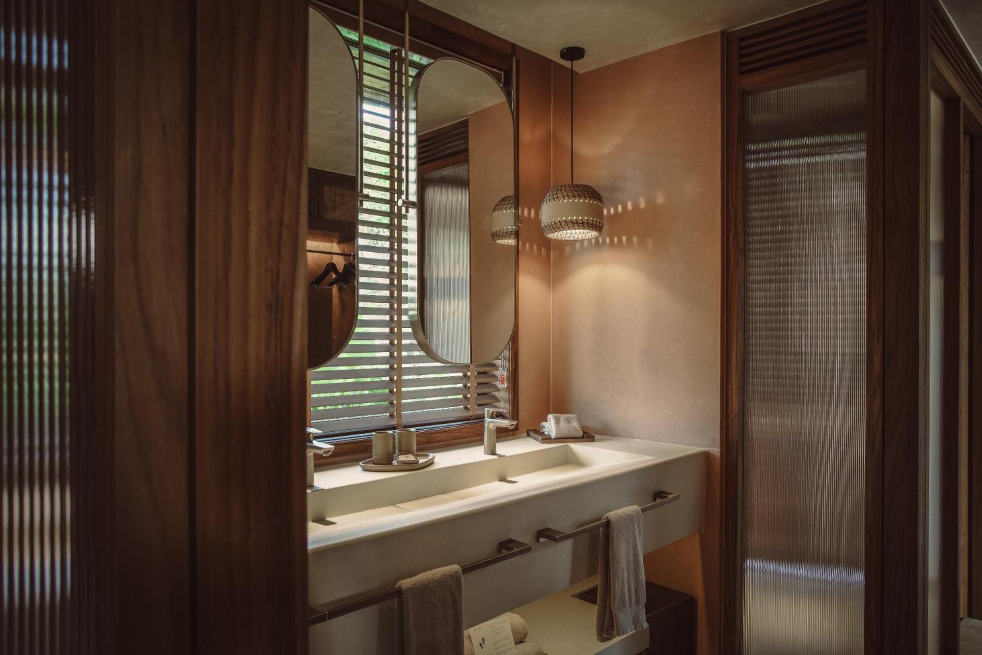 Nipa Pool Villa - Twin Bed