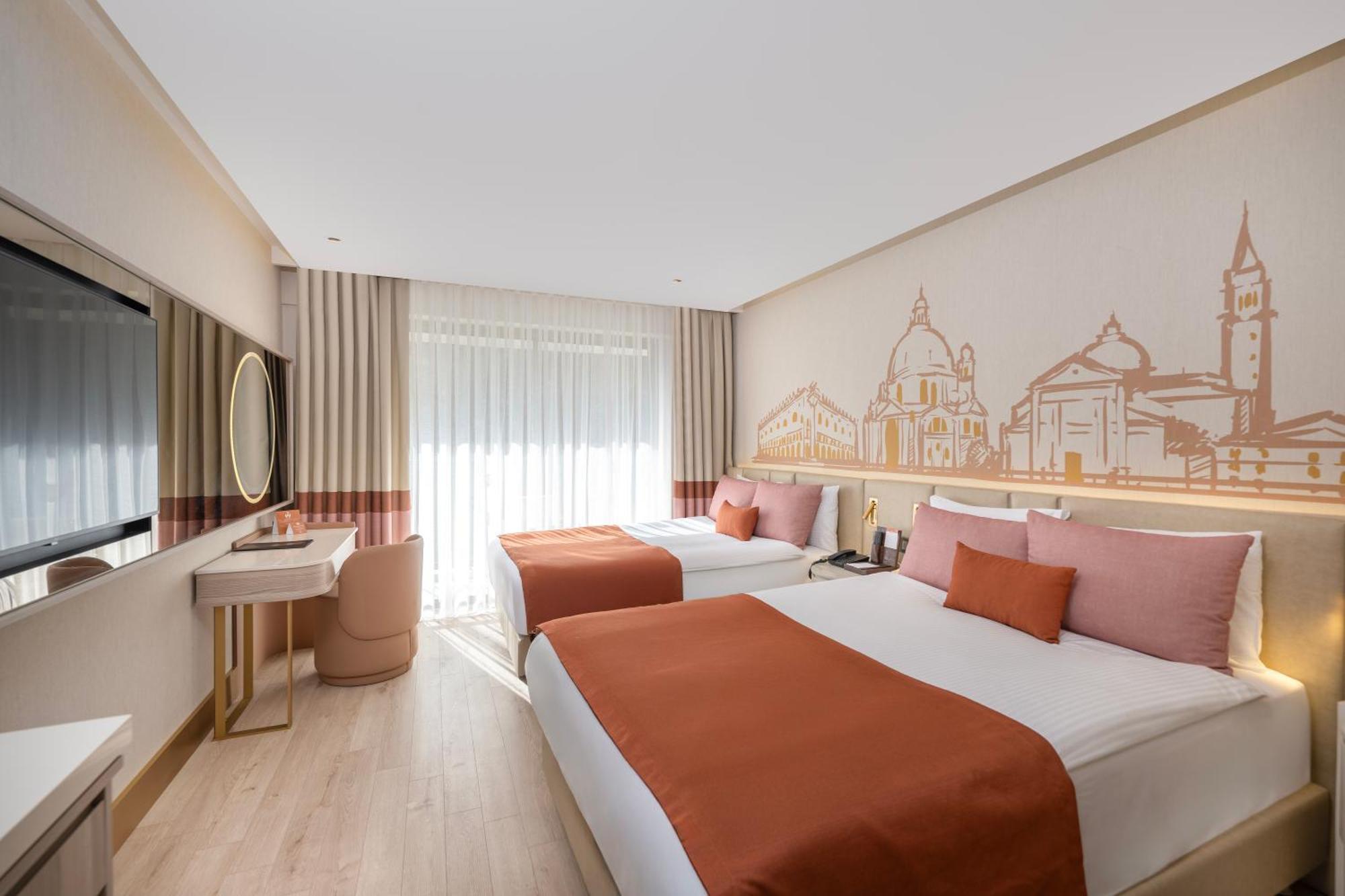 Deluxe Room with Pool View