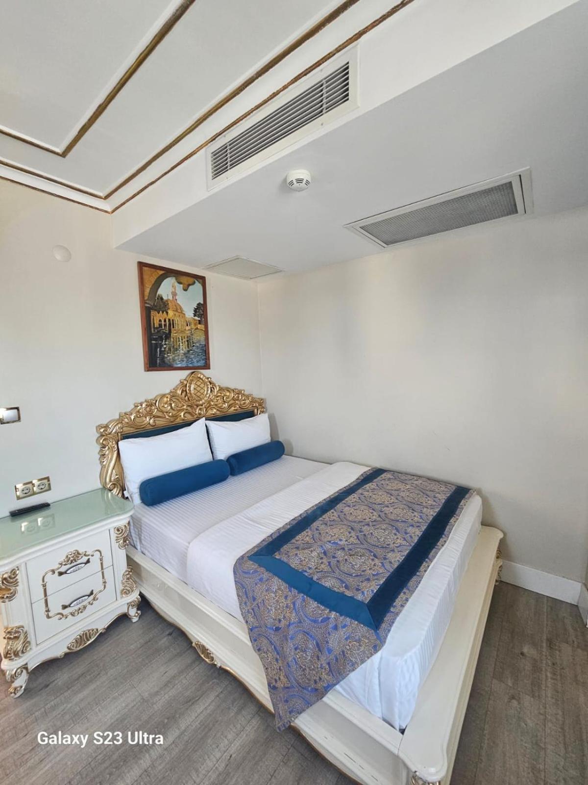 Deluxe Suite with Sea View
