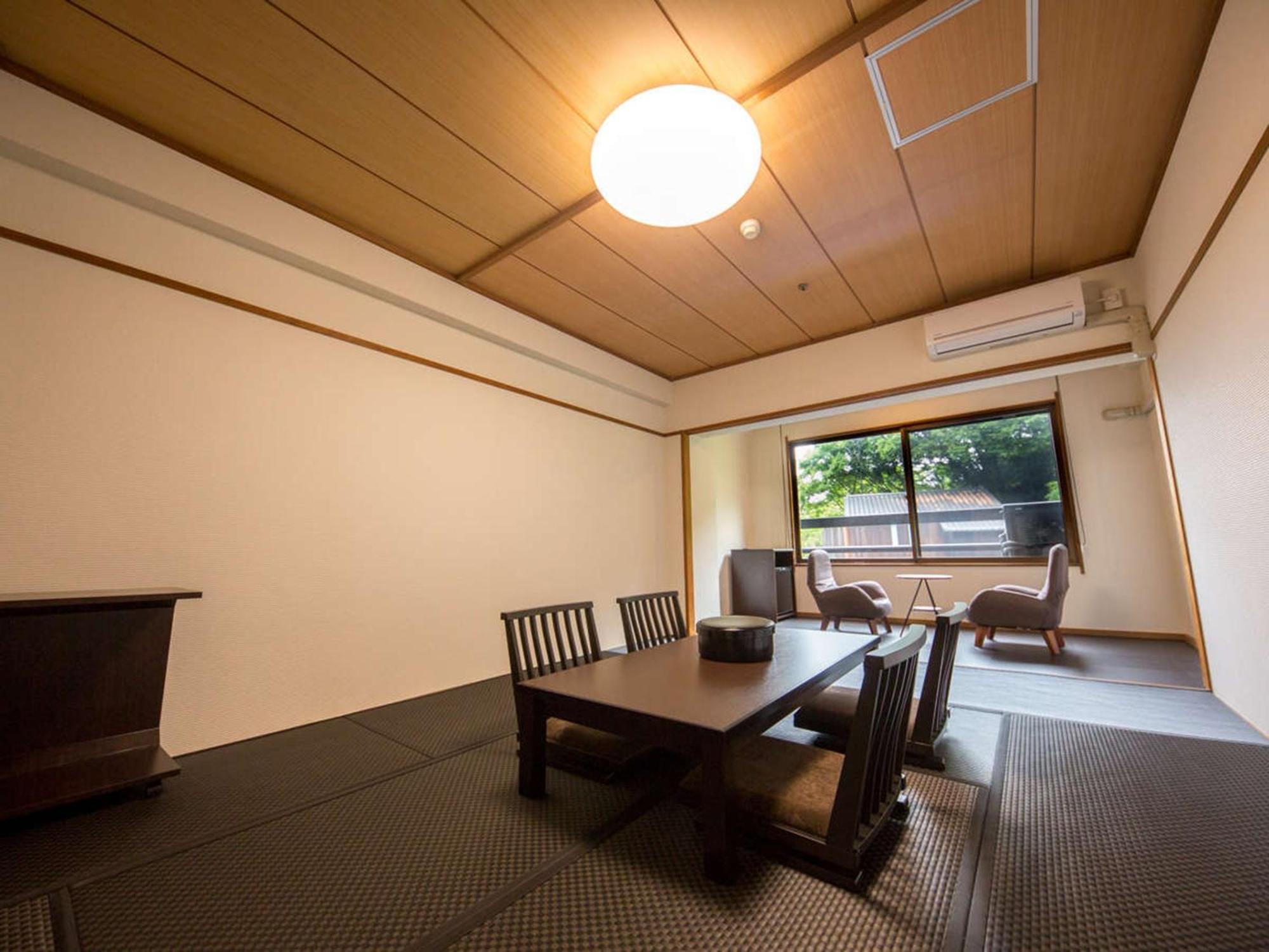 Japanese-Style Quadruple Room - Smoking