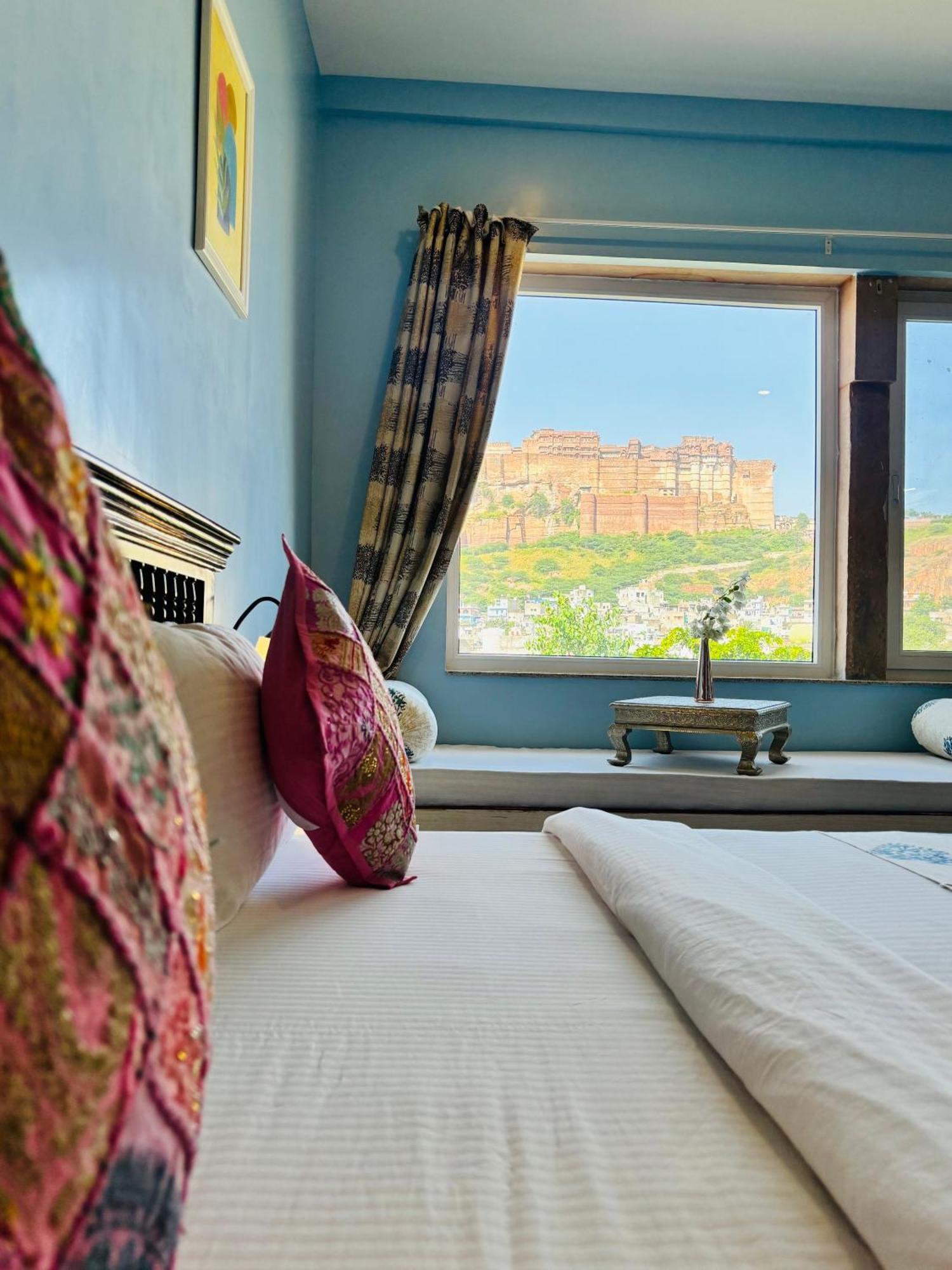Deluxe Double Room with Castle View