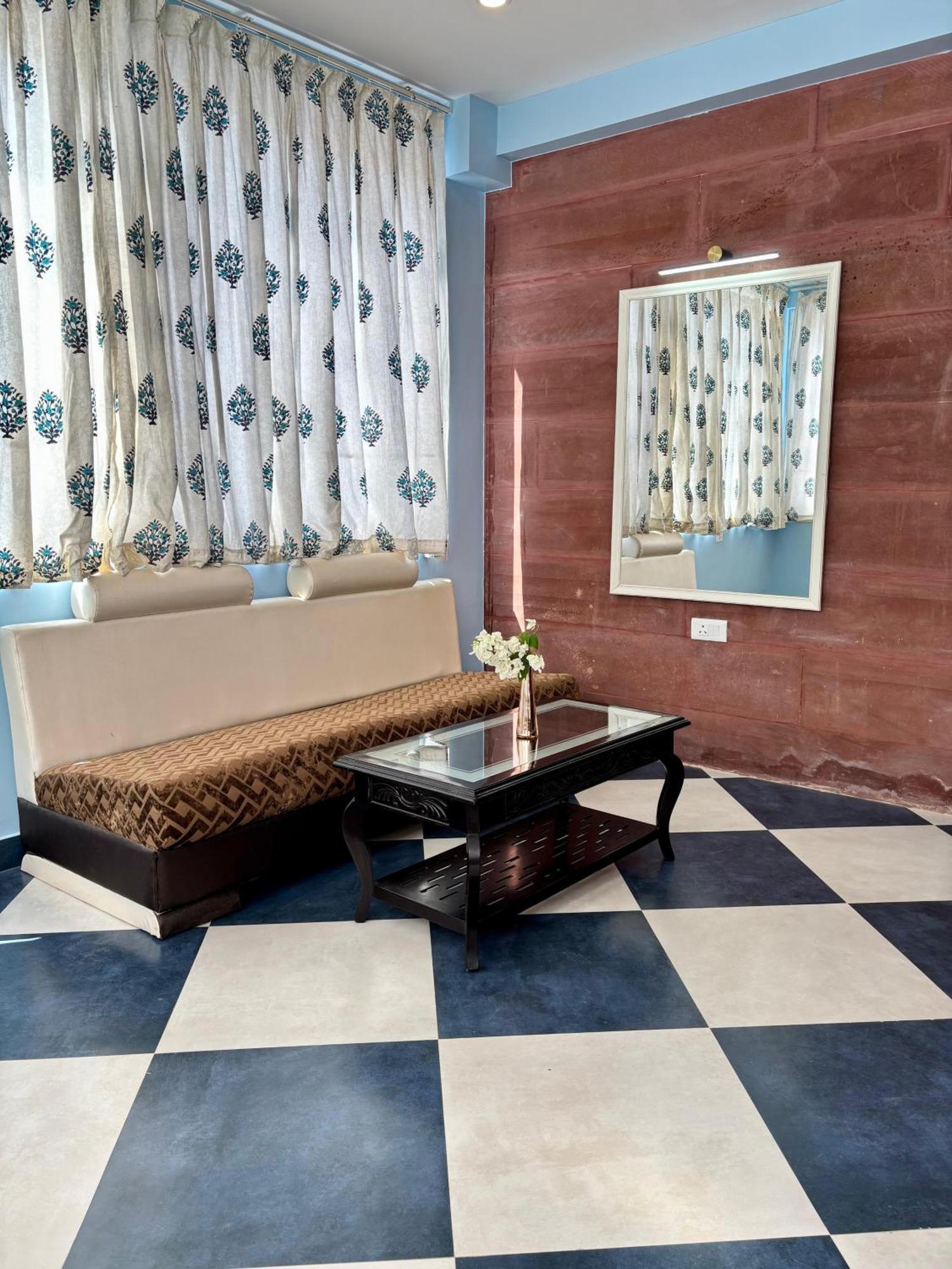 Deluxe Junior Suite