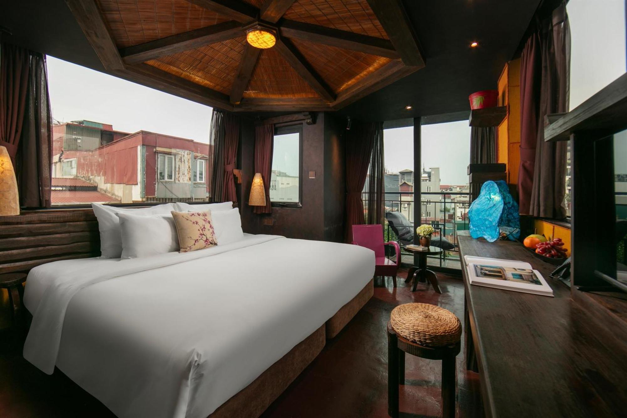 Junior Suite with Balcony