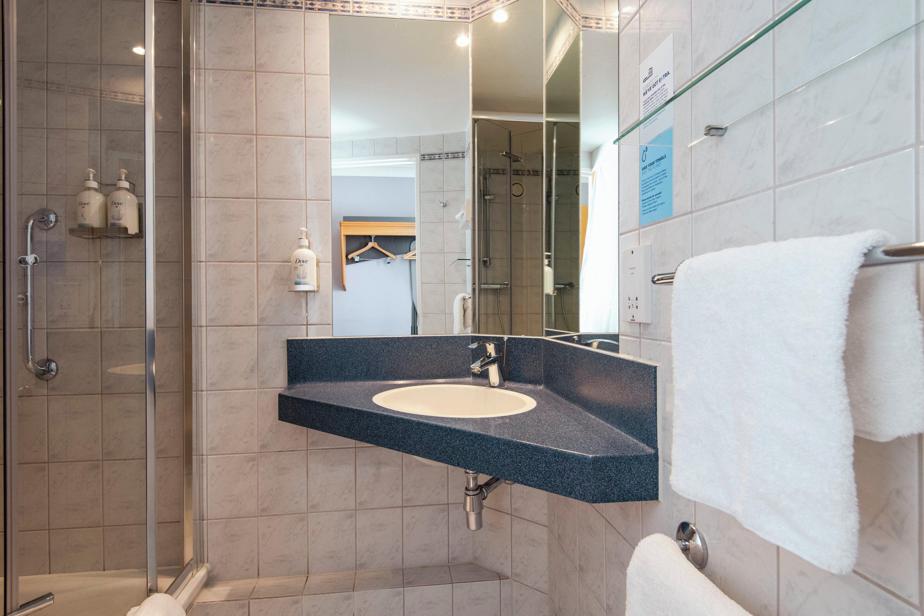Standard Double Room with Sofa Bed and Free Hot Breakfast