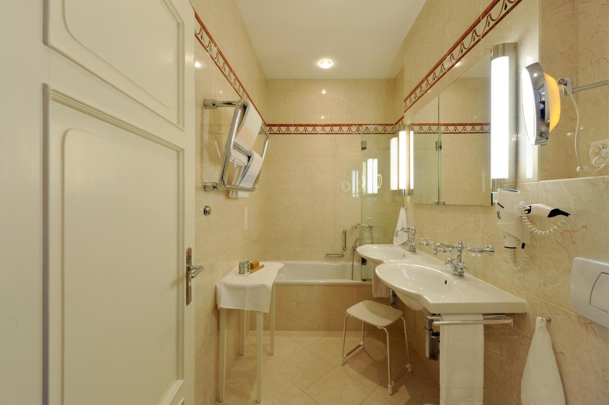 Superior Single Room