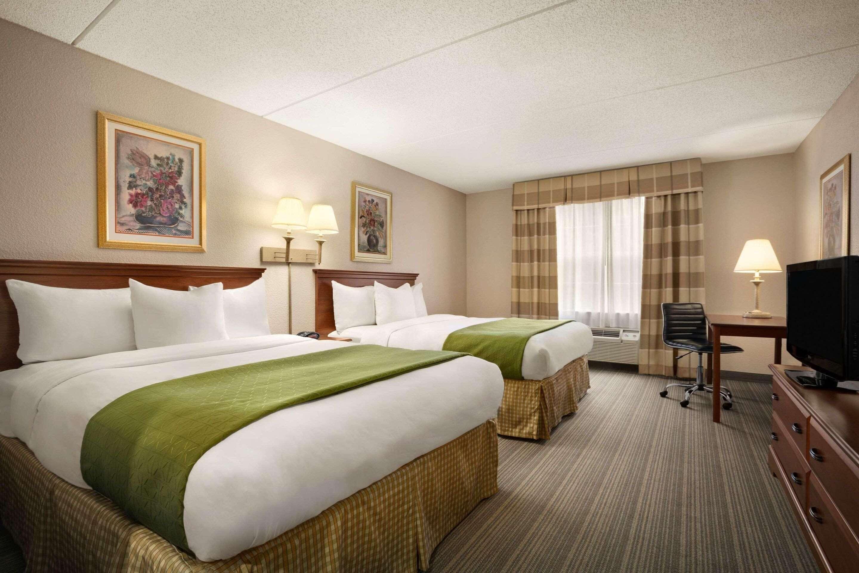 Queen Room with Two Queen Beds - Non-Smoking
