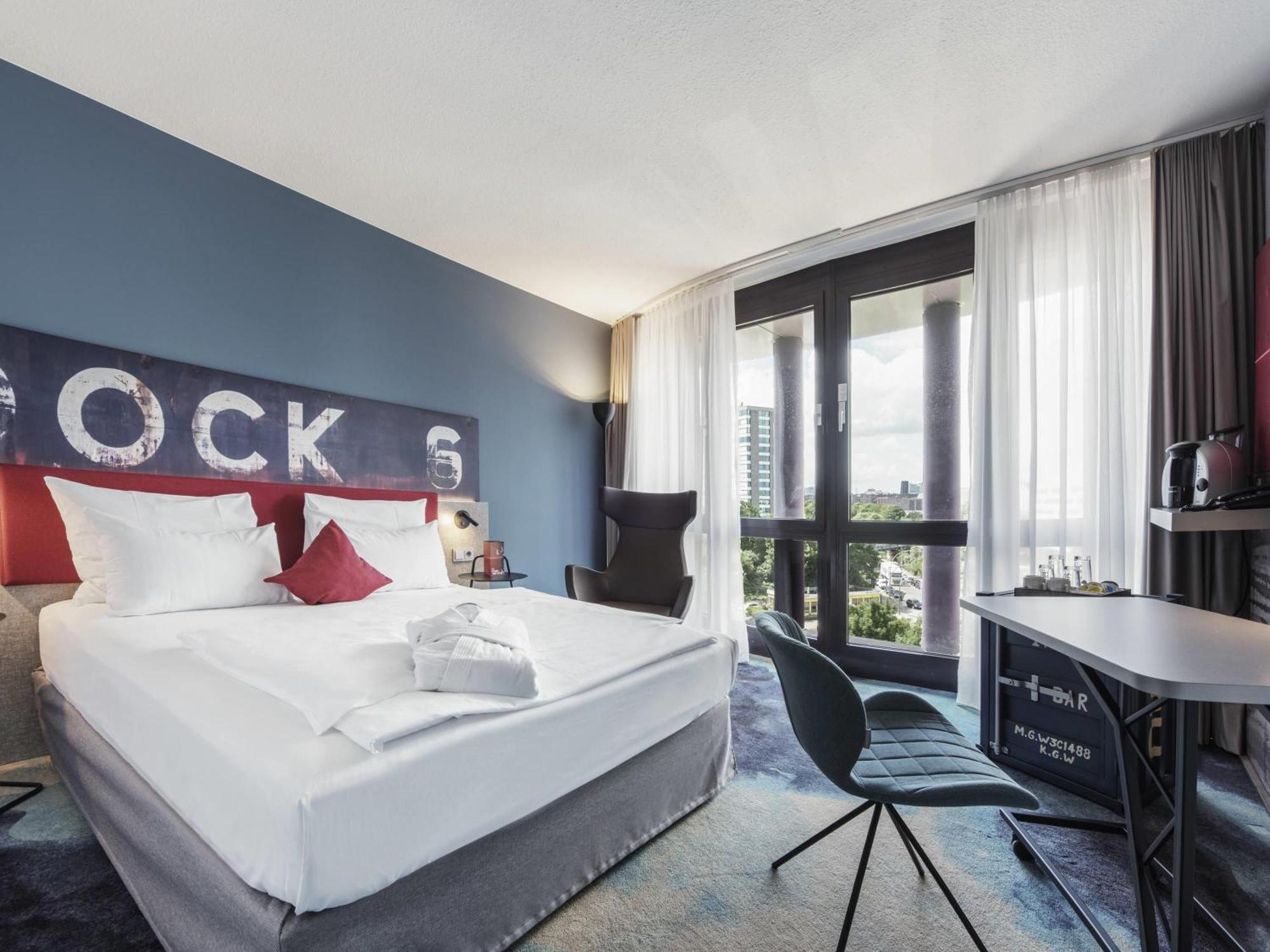 Superior Queen Room