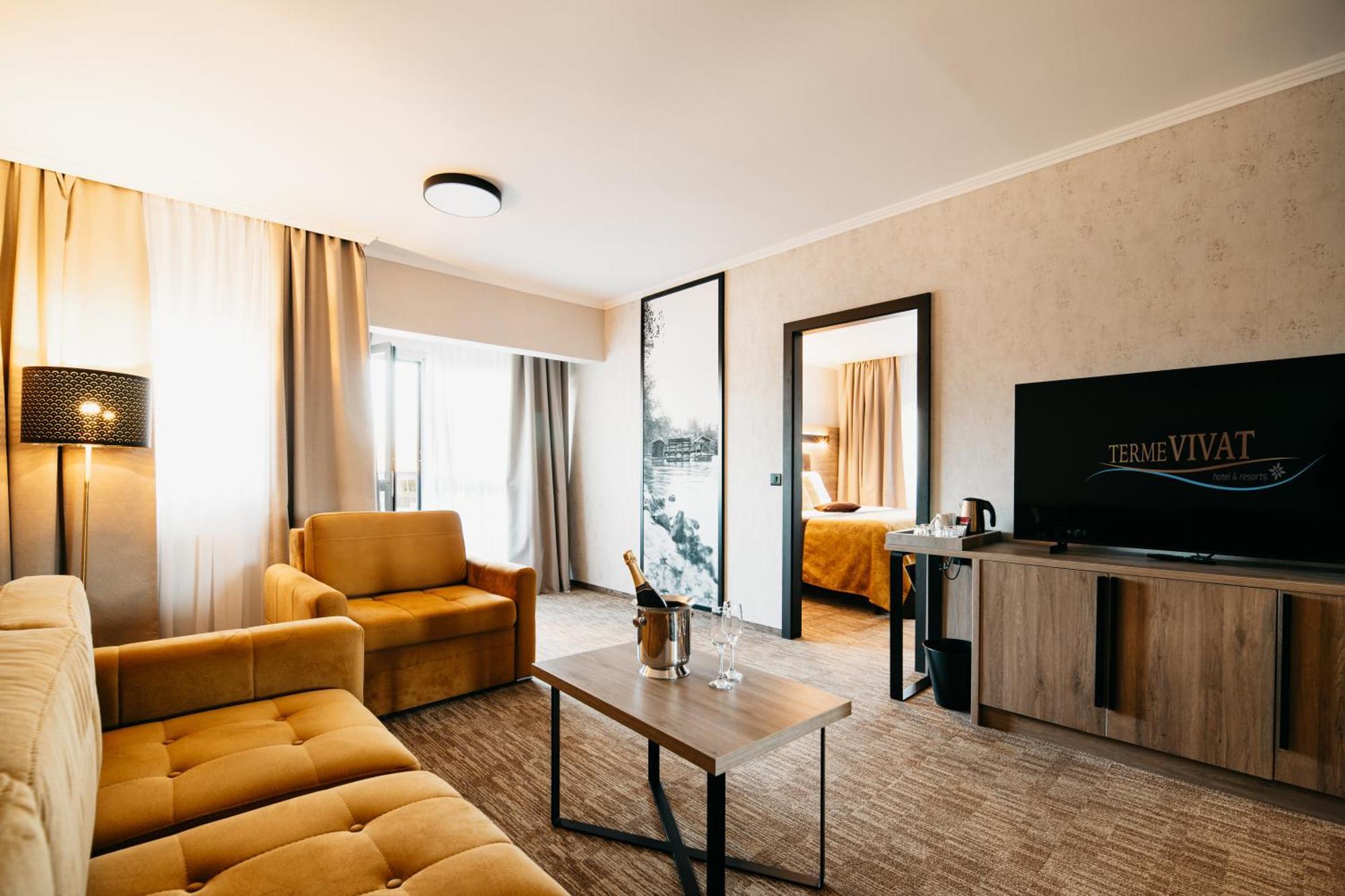 Suite with Pool View