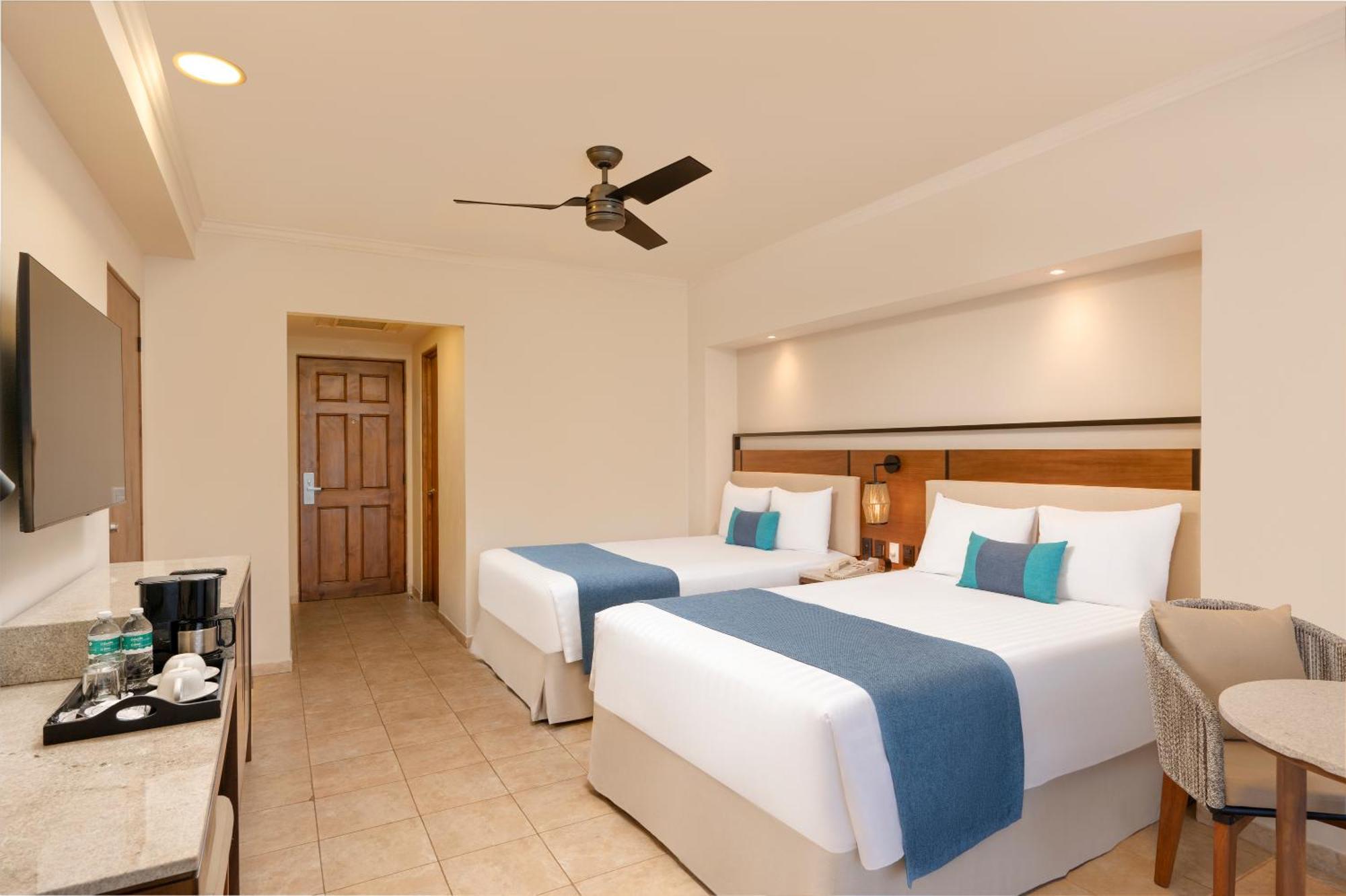 Deluxe Room Lagoon View