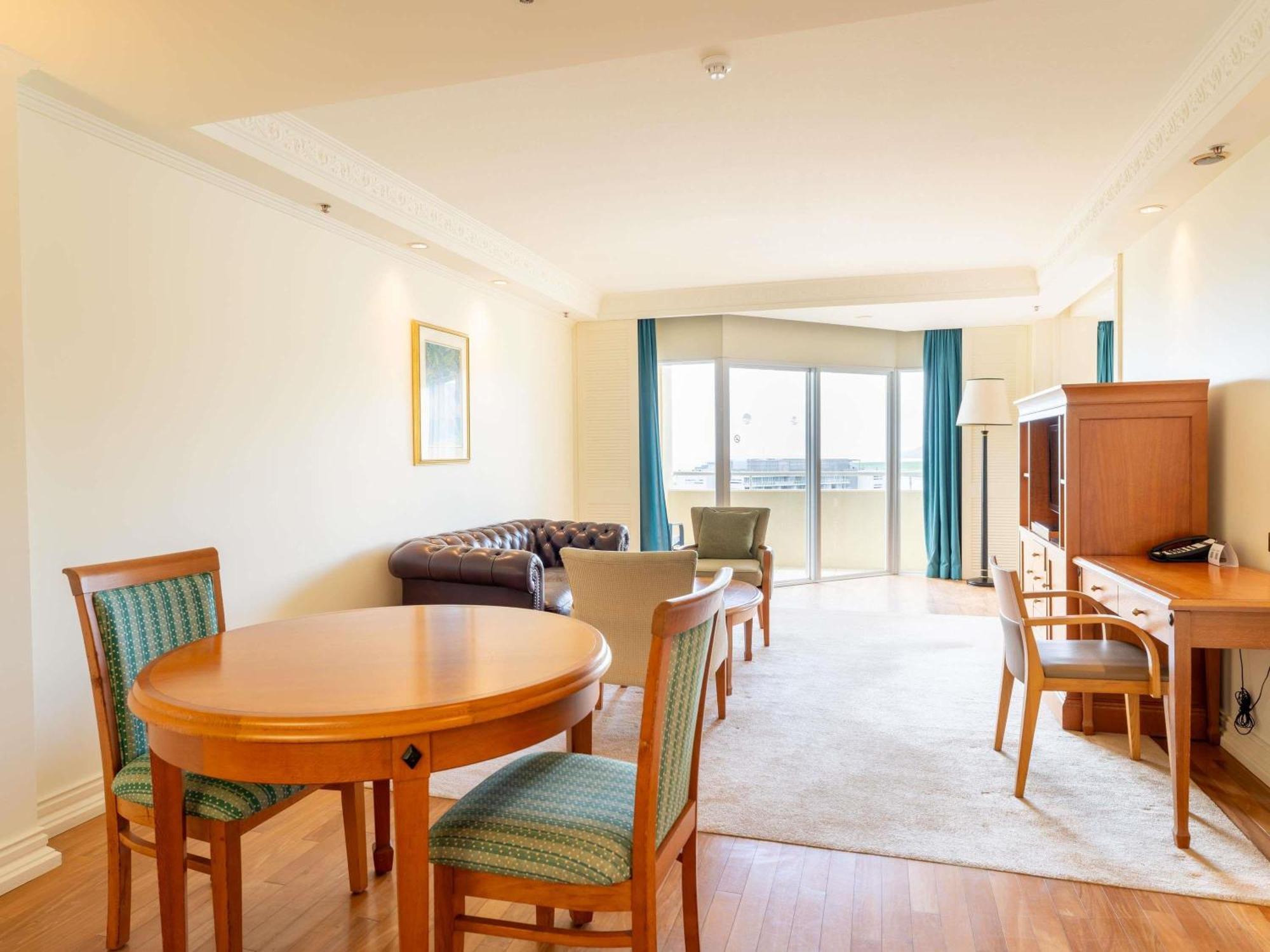 Executive King Suite with Harbor View