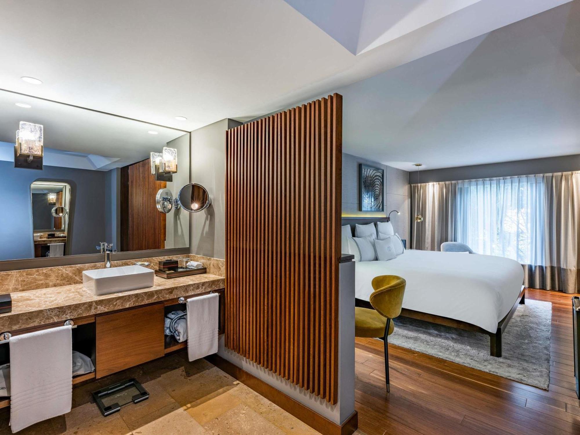 Luxury Room