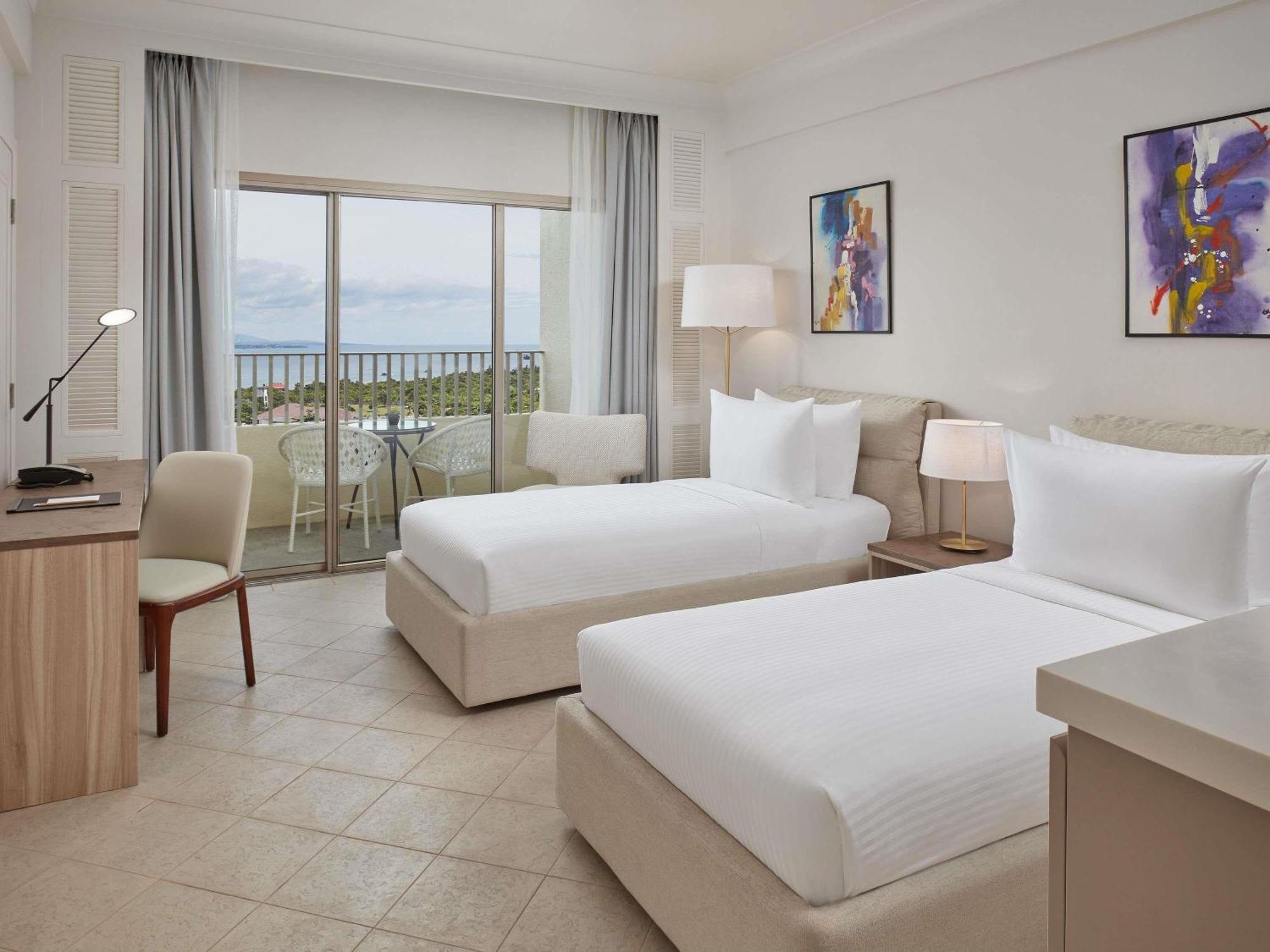 Premier Deluxe Twin Room