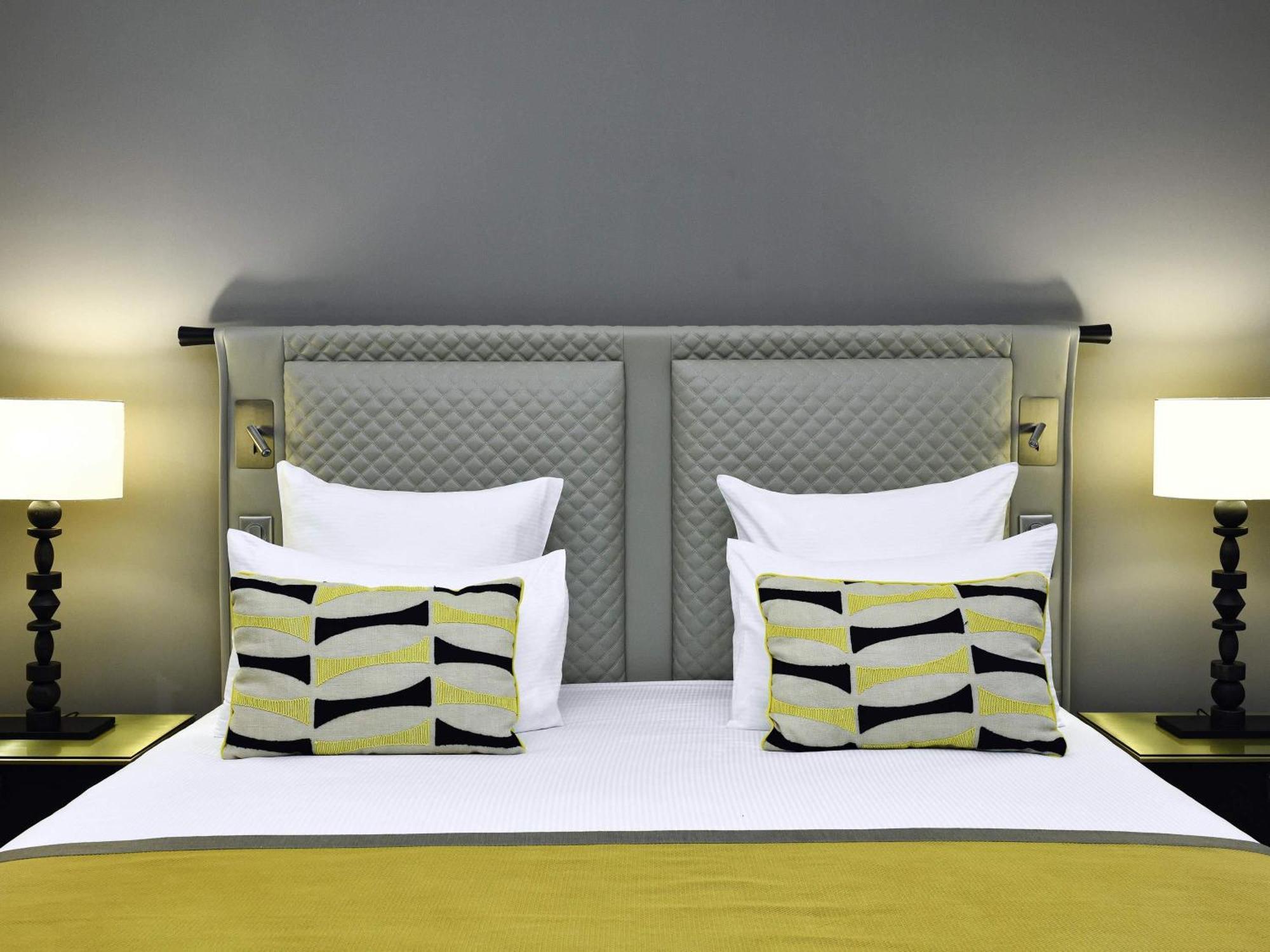 Deluxe Room with One Double and One Single Bed
