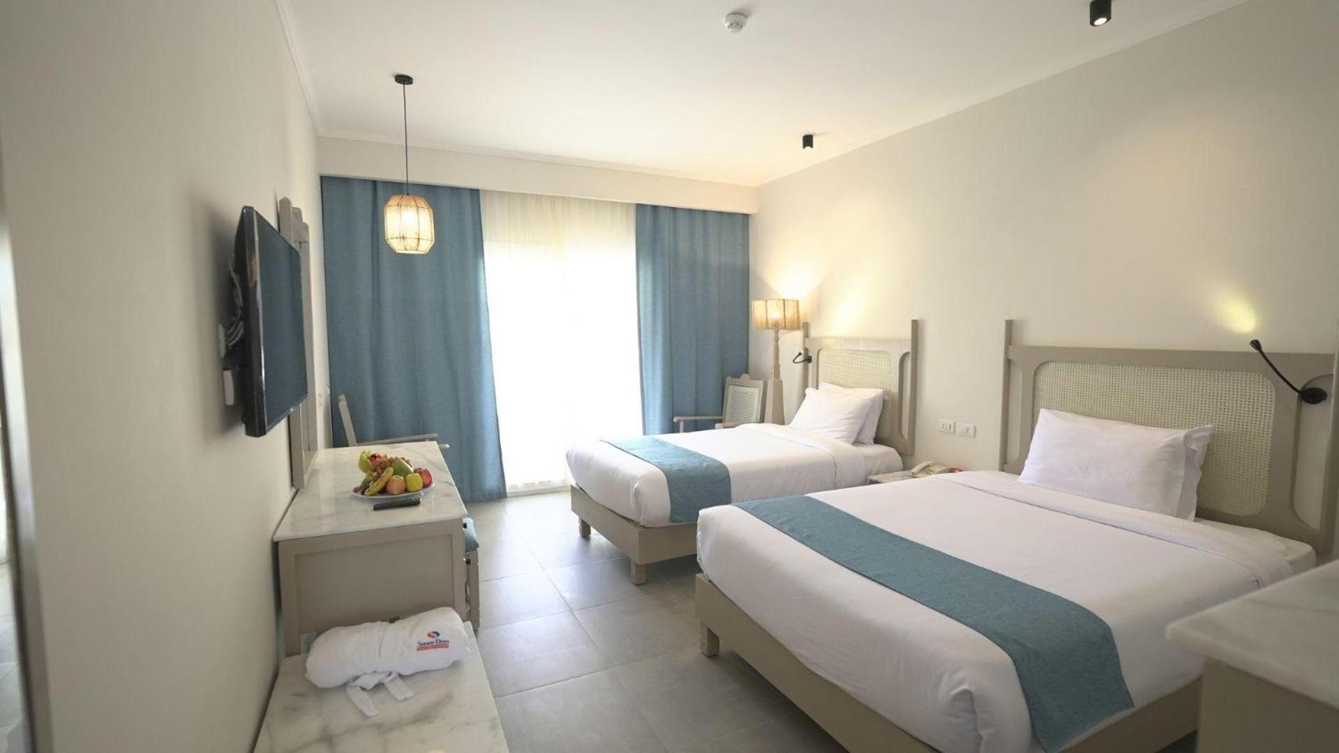Deluxe Double or Twin Room with Sea View