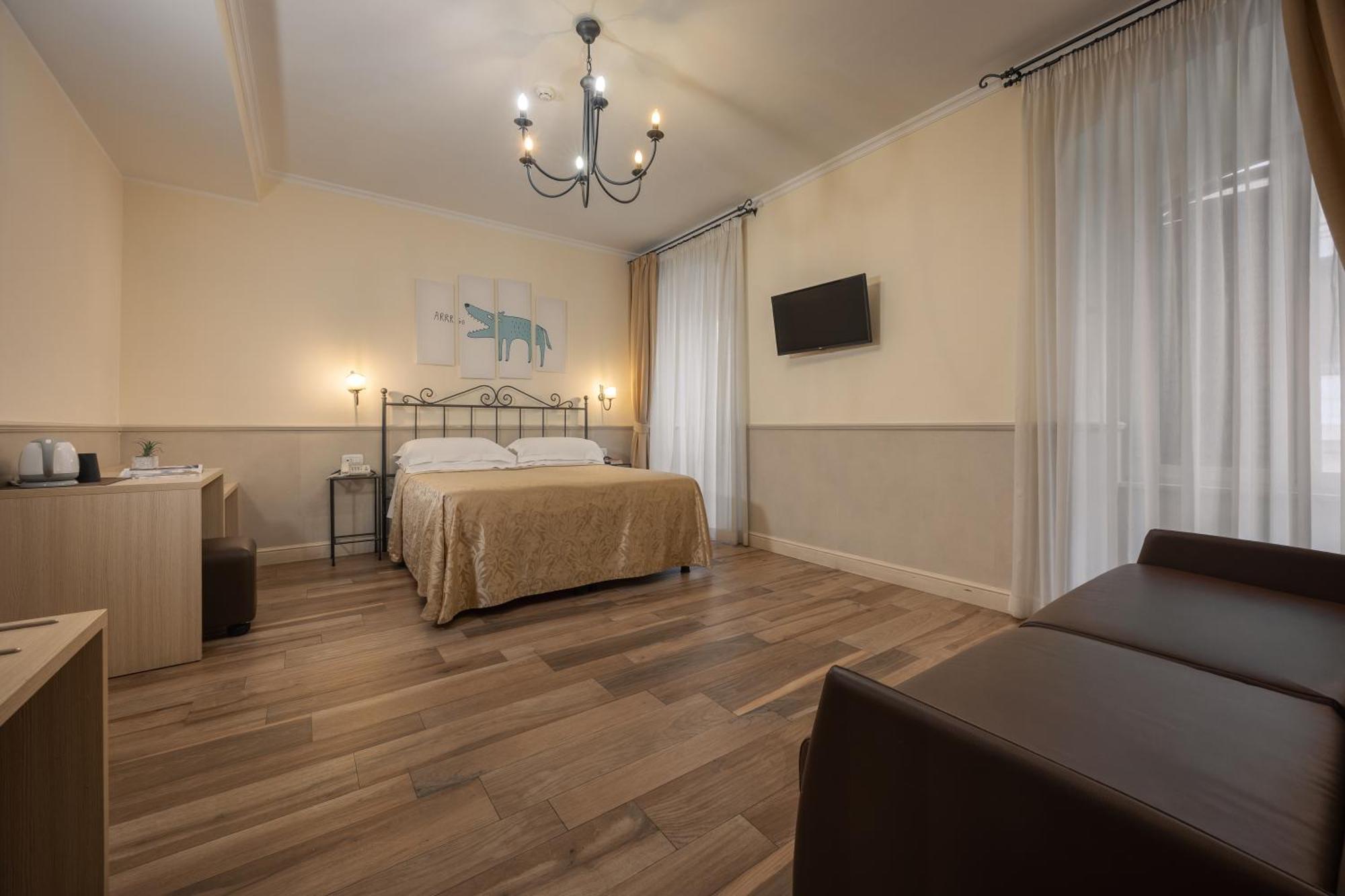 Standard Quadruple Room
