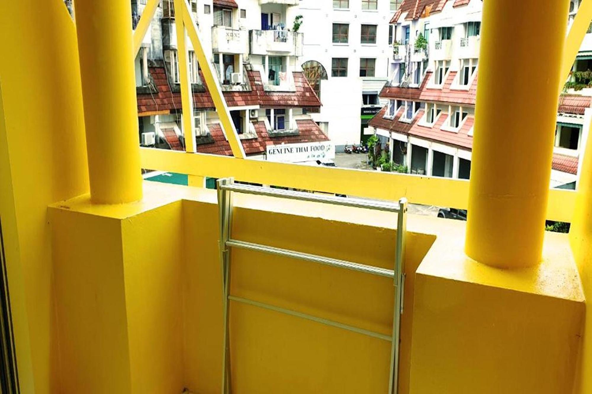 Mixed Dormitory Room
