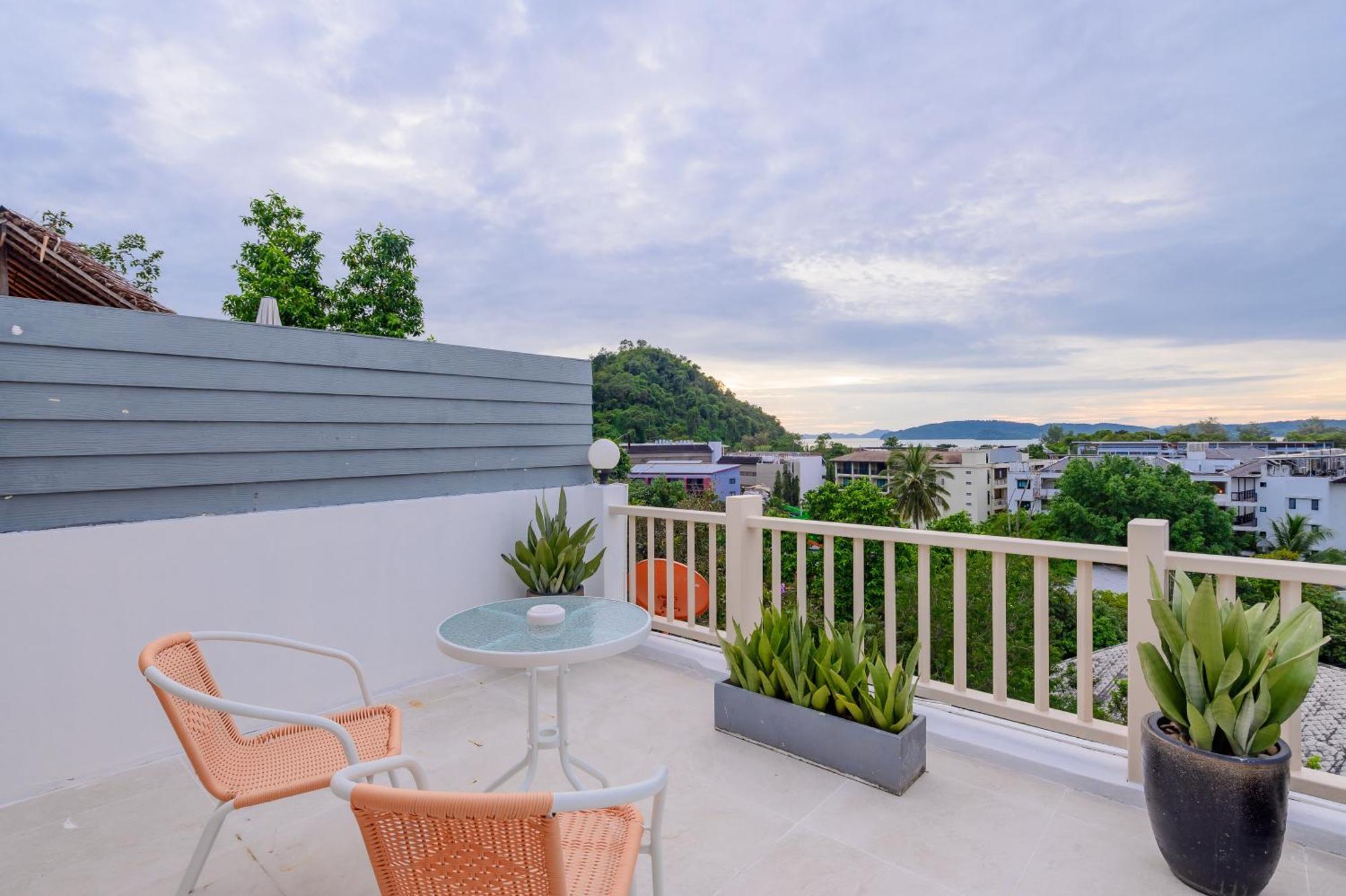 Deluxe Sea View